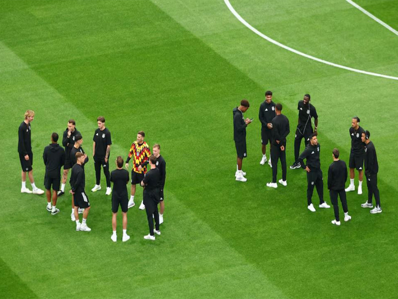 Football - FIFA World Cup 2026 - Group E - Germany v Curacao - Houston Stadium, Houston, Texas, U.S. - June 14, 2026 Germany players on the pitch before the match. (Photo/Reuters)
