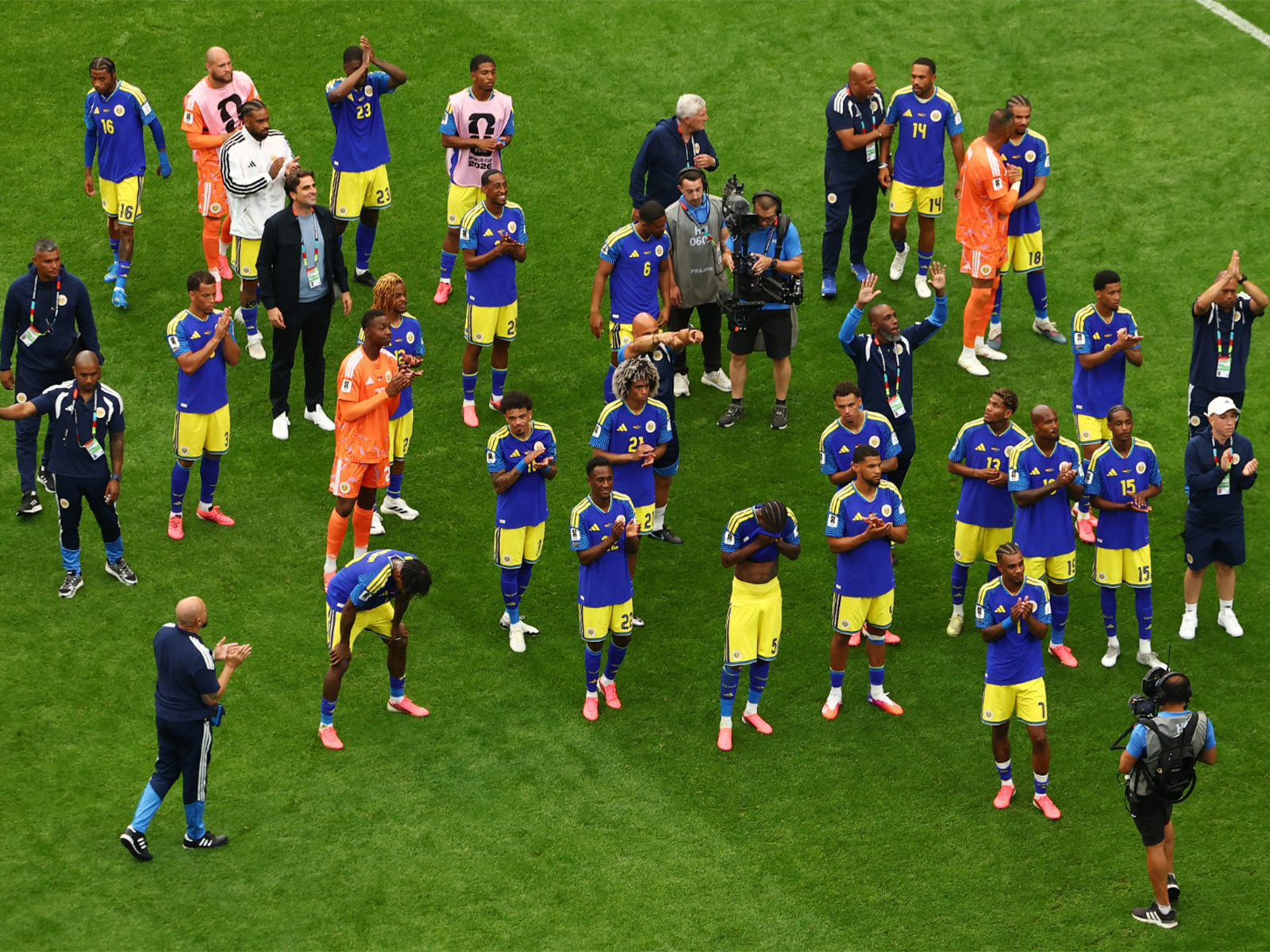 Soccer Football - FIFA World Cup 2026 - Group E - Germany v Curacao - Houston Stadium, Houston, Texas, U.S. - June 14, 2026 Curacao players applaud their fans after the match. (Photo/Reuters)