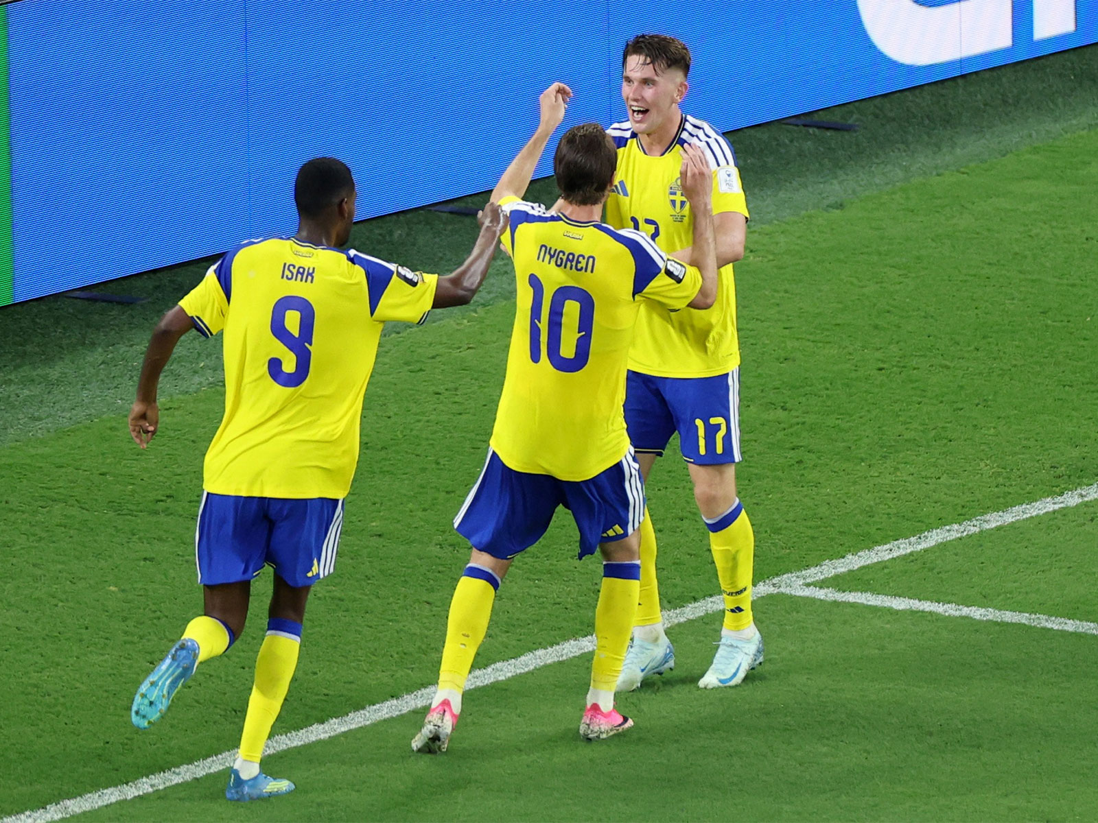 Football - FIFA World Cup 2026 - Group F - Sweden v Tunisia - Estadio Monterrey, Monterrey, Mexico - June 14, 2026 Sweden's Viktor Gyokeres celebrates scoring their third goal with Benjamin Nygren and Alexander Isak (Photo: Reuters/Raquel Cunha)
