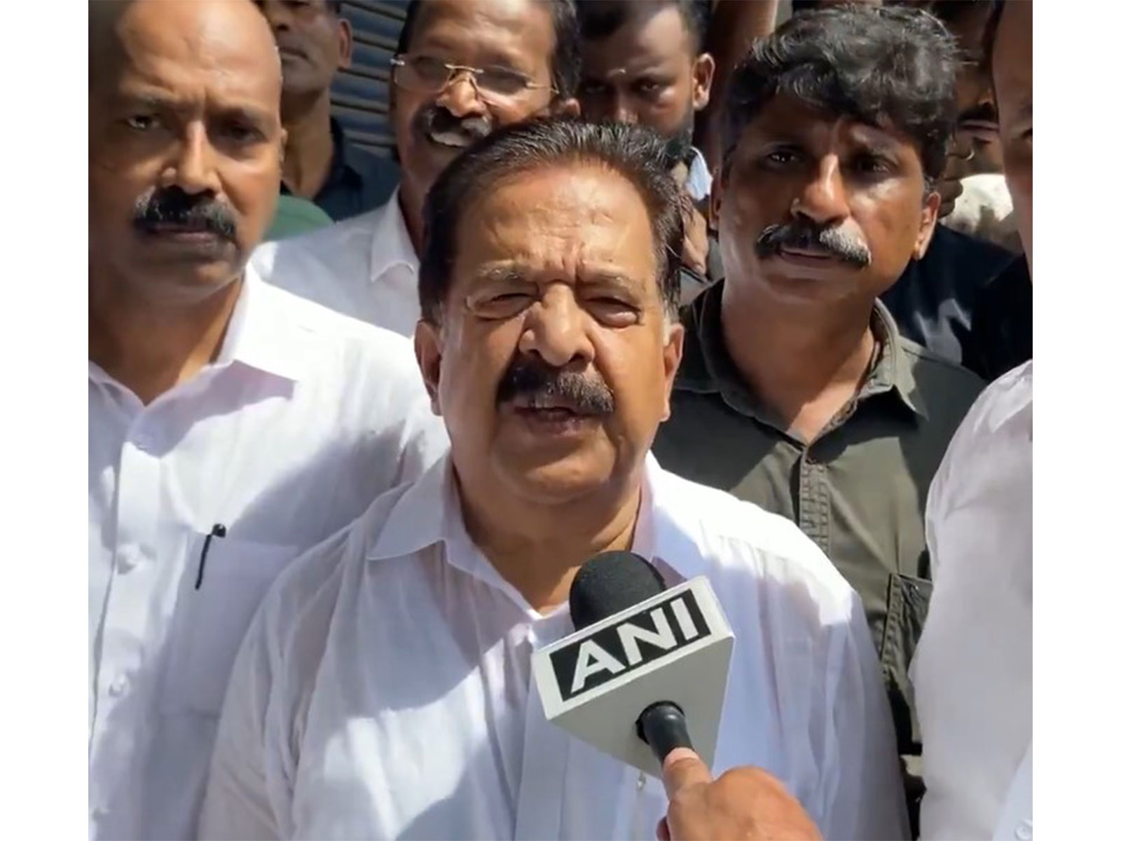 Keralam Home Minister Ramesh Chennithala (Photo/ANI)