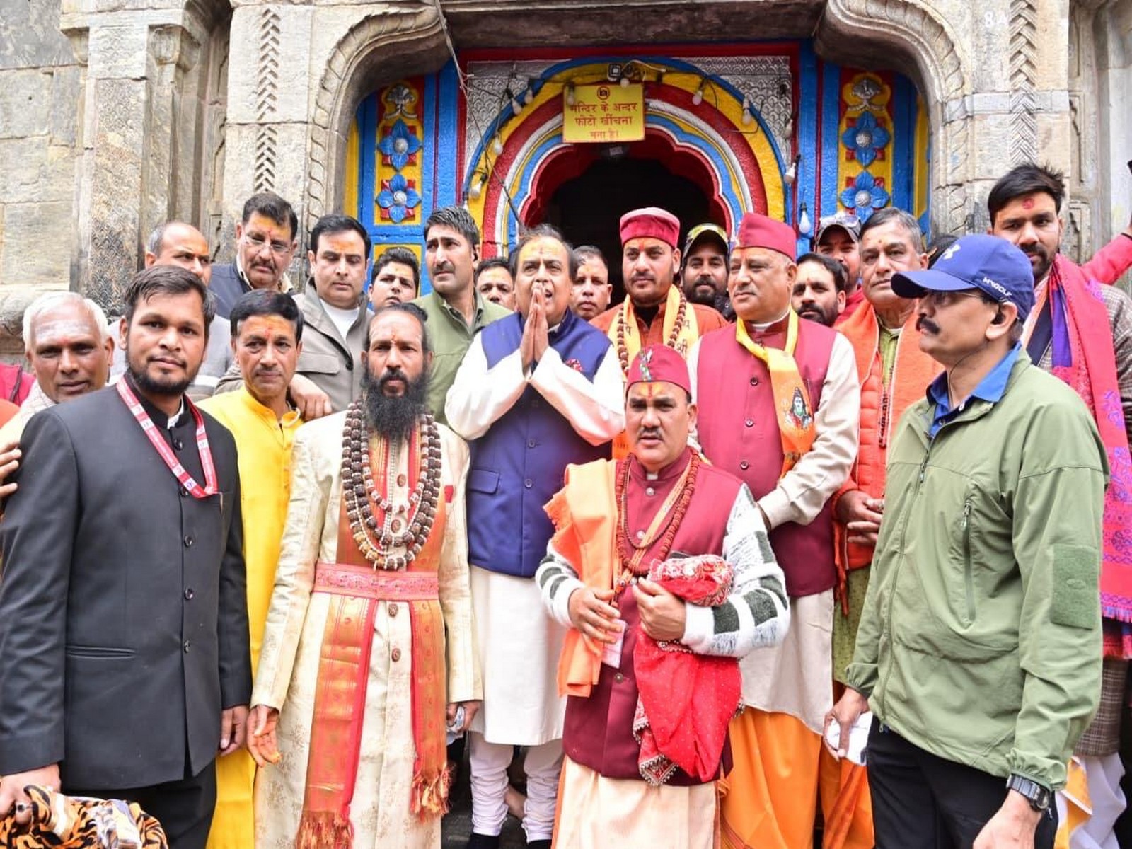 Reliance Industries Chairman Mukesh Ambani visits Badrinath and Kedarnath temples