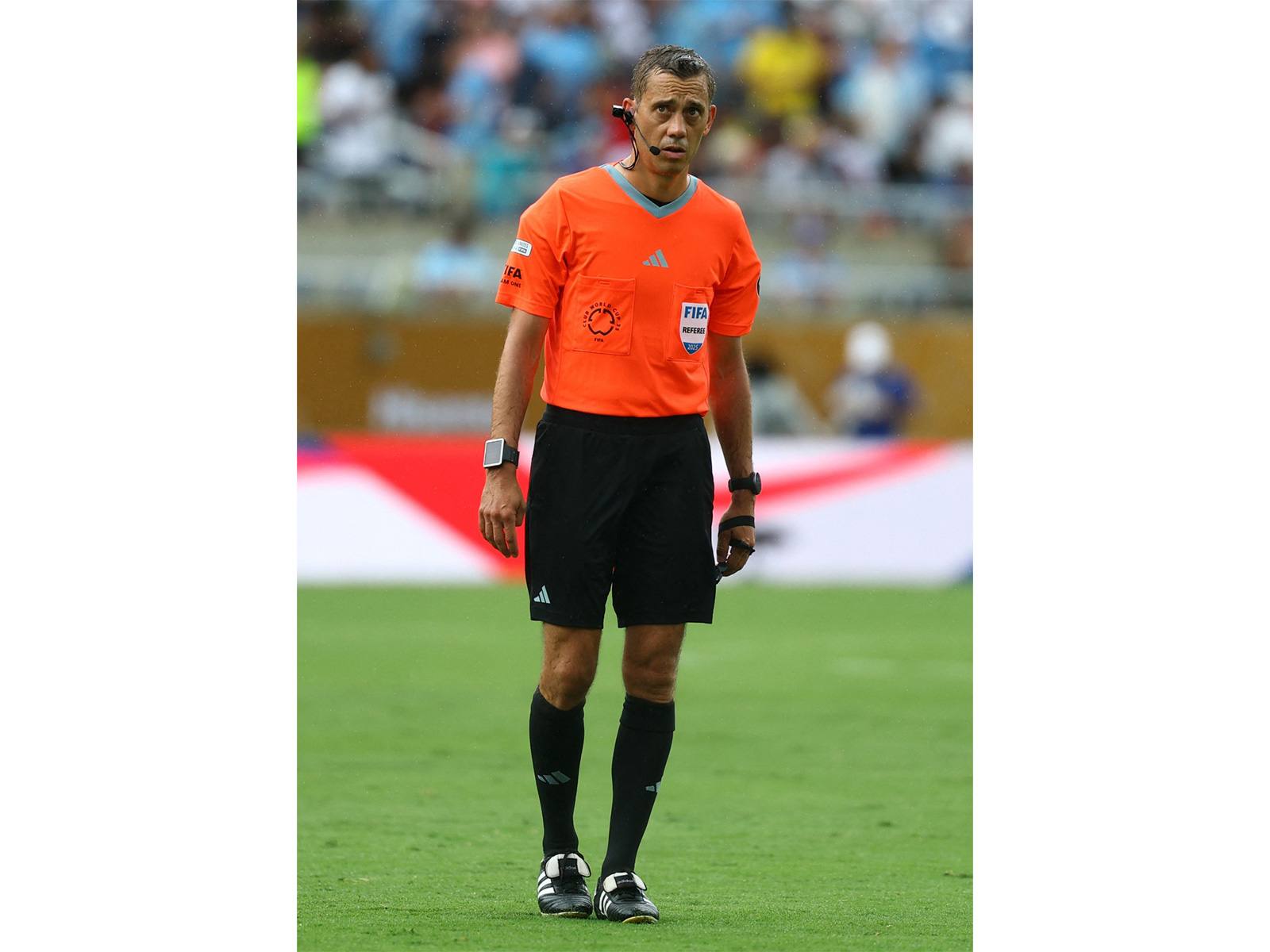 Referee Clement Turpin (Photo: Reuters)