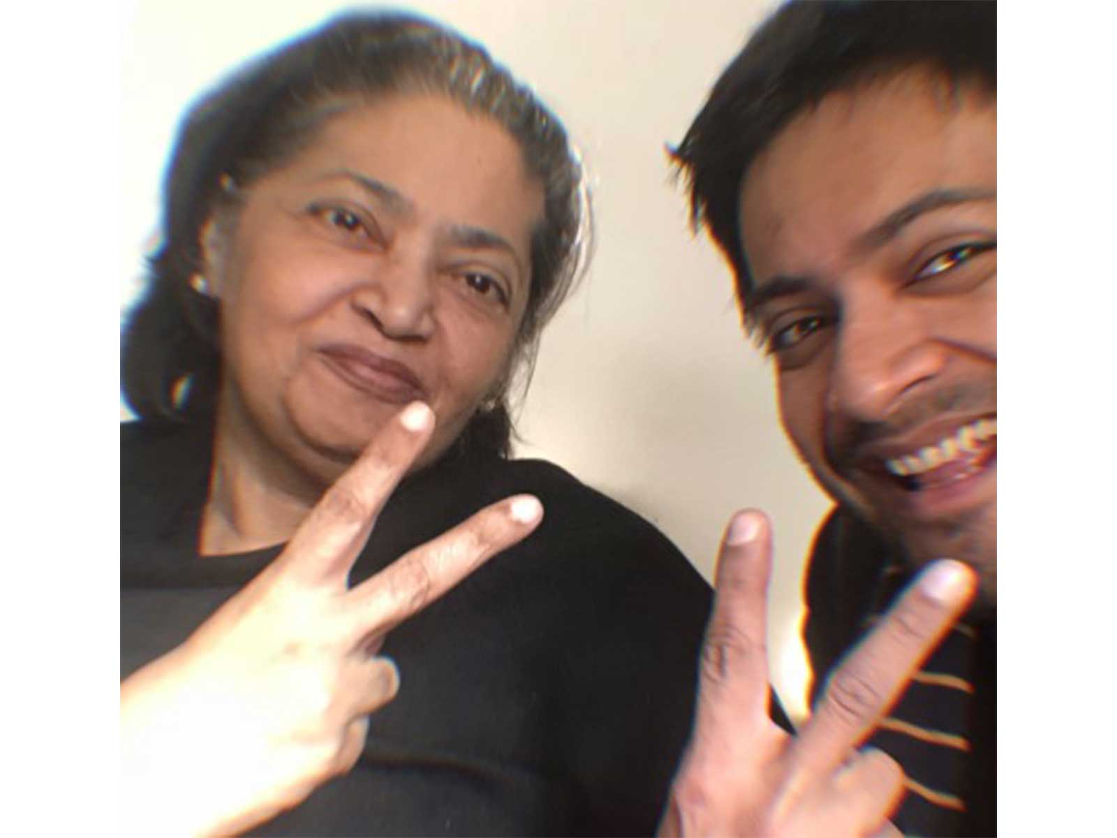 Ali Fazal with his late mother (Image source: Ali's Instagram)