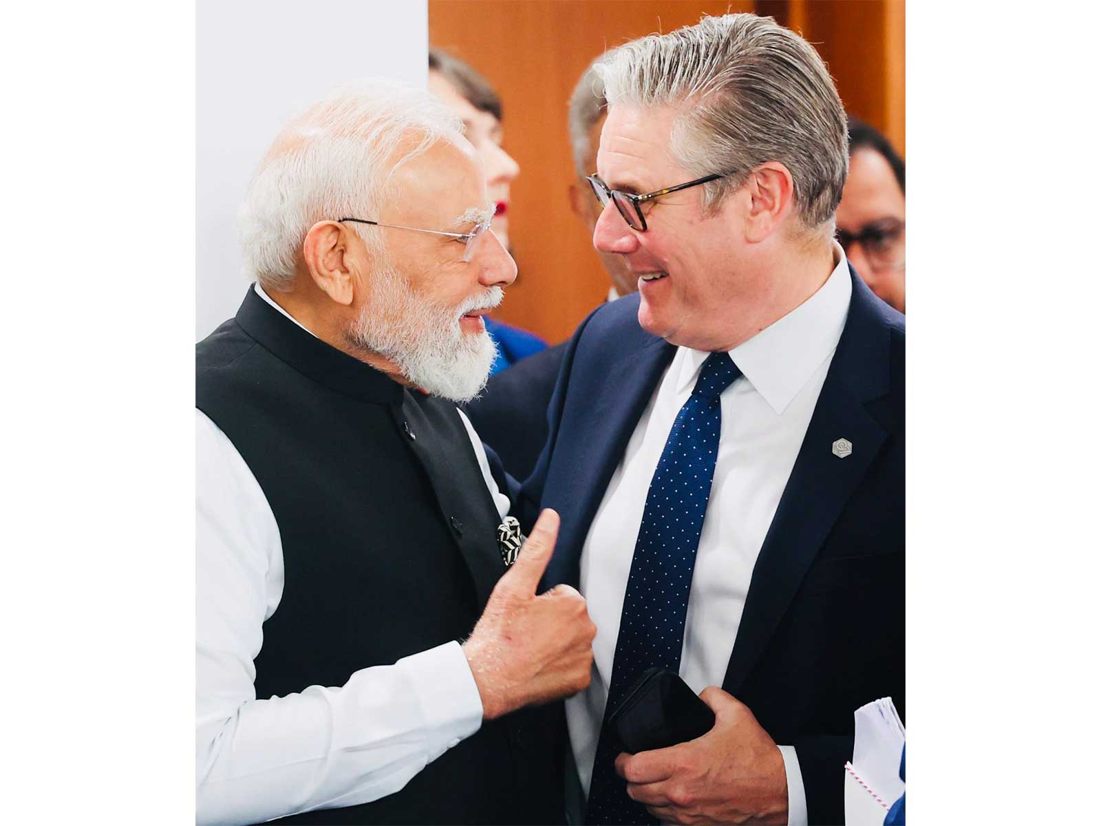 Prime Minister Narendra Modi with British Prime Minister Keir Starmer (Photo/X/@narendramodi)