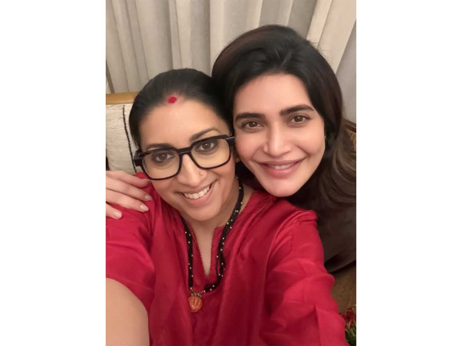 Smriti Irani and Karishma Tanna (Image source: Karishma's Instagram)