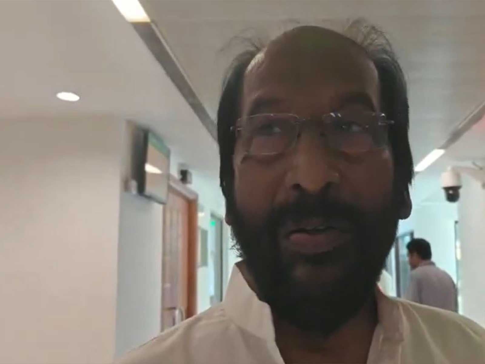 Chairperson of Parliamentary Standing Committee on Industry Tiruchi Siva (Photo/ANI)