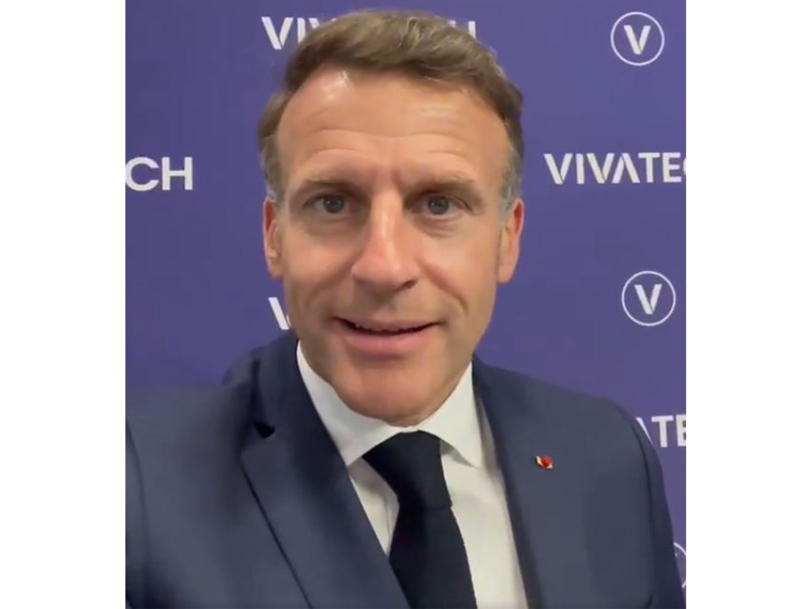 French President Emmanuel Macron records a special video message in Hindi, thanking Prime Minister Narendra Modi for his visit and reaffirming the enduring India-France friendship. (Image Source: Elysee Palace via XP Division, MEA)