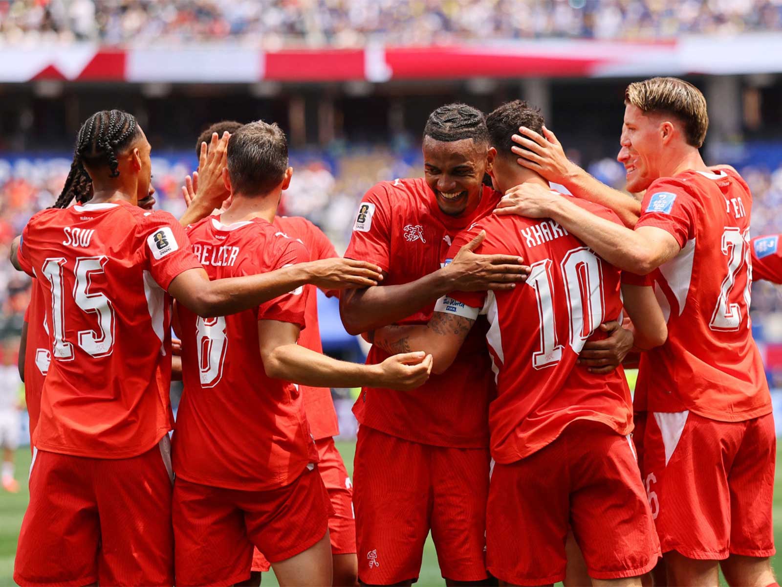Switzerland's Granit Xhaka celebrates with temmates after scoring their fourth goal against Bosnia and Herzegovina (Photo/Reuters)