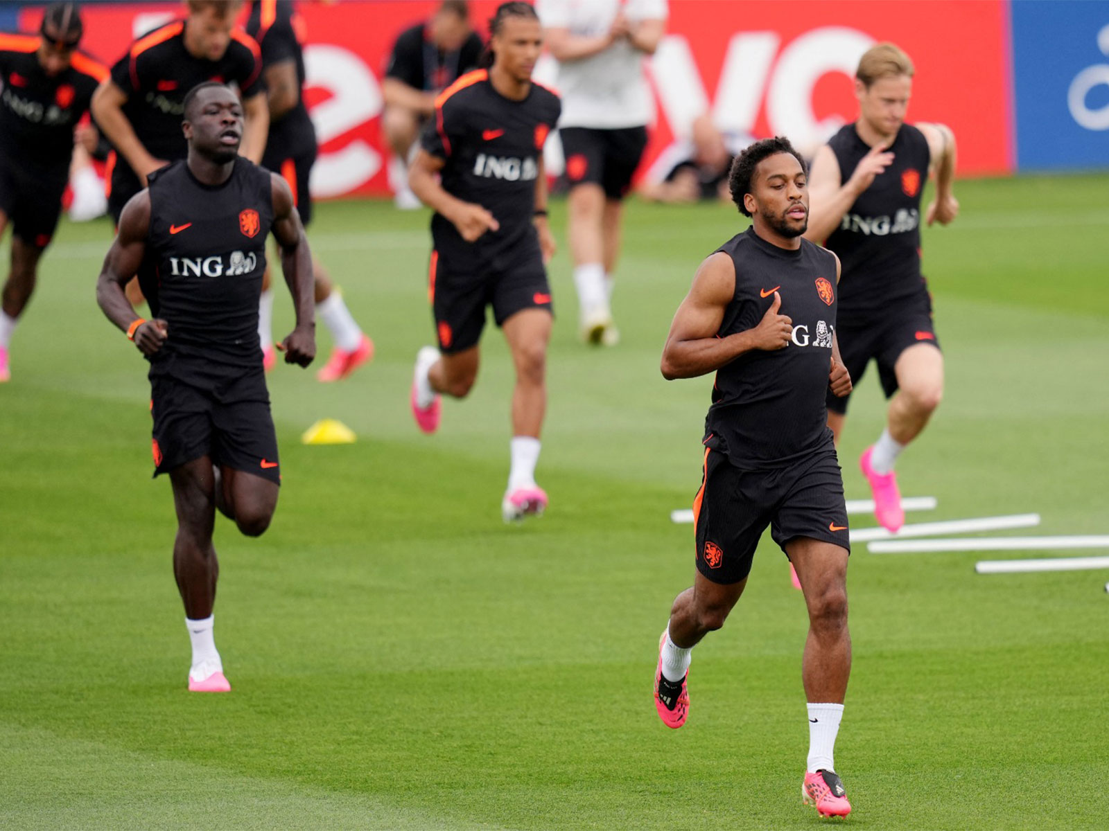 Netherlands' Quinten Timber during training (Photo/Reuters)