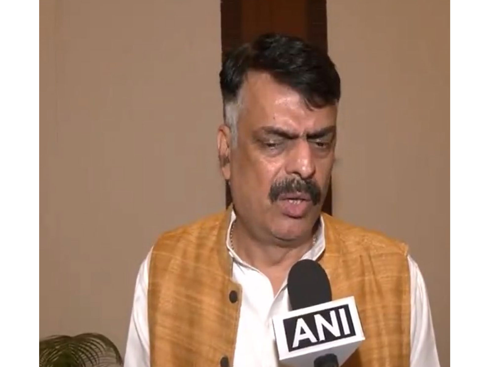 Congress leader Rajesh Thakur (Photo/ANI)
