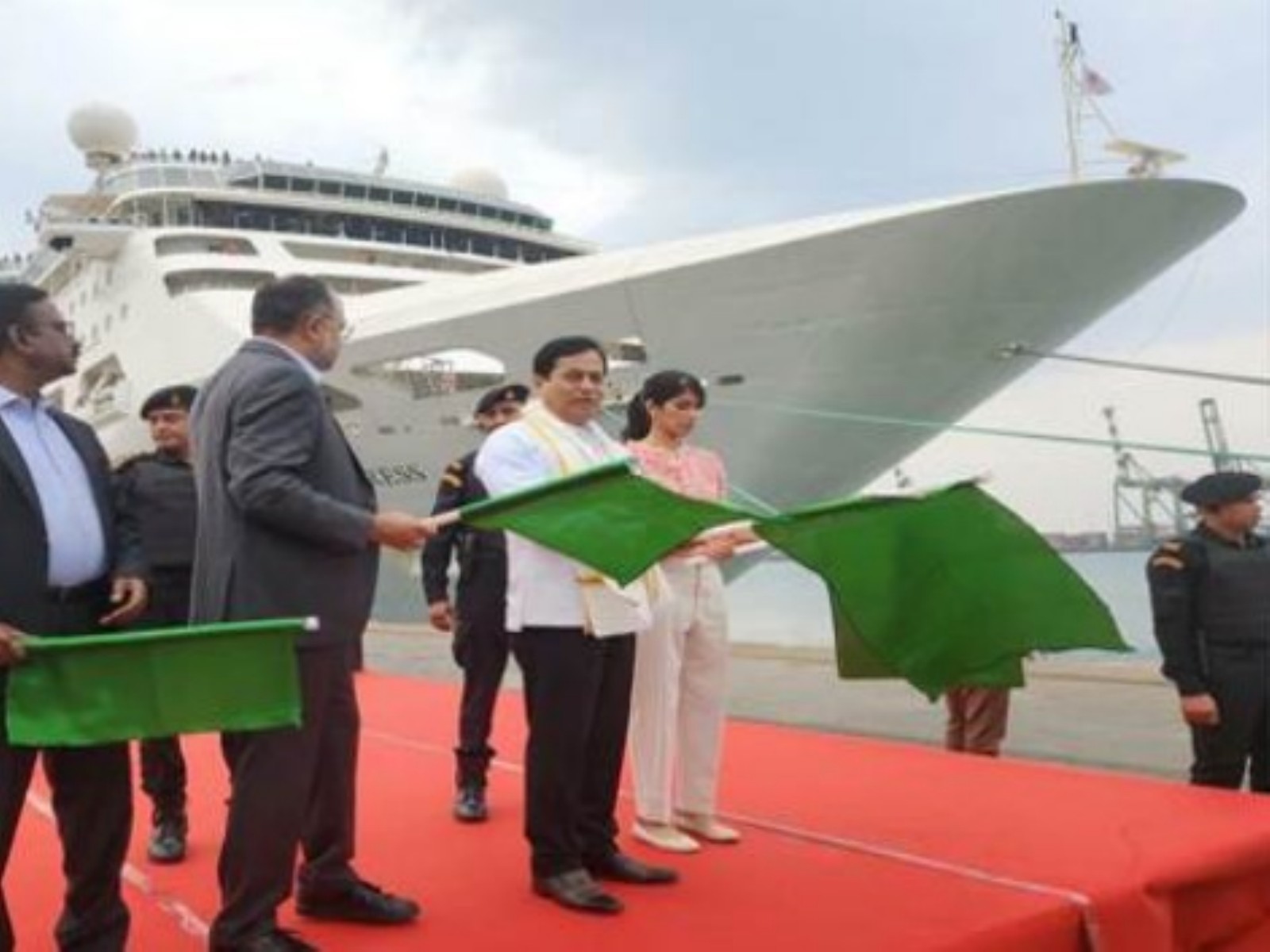 MV EMPRESS, (Photo/)Ministry of Ports, Shipping and Waterways)