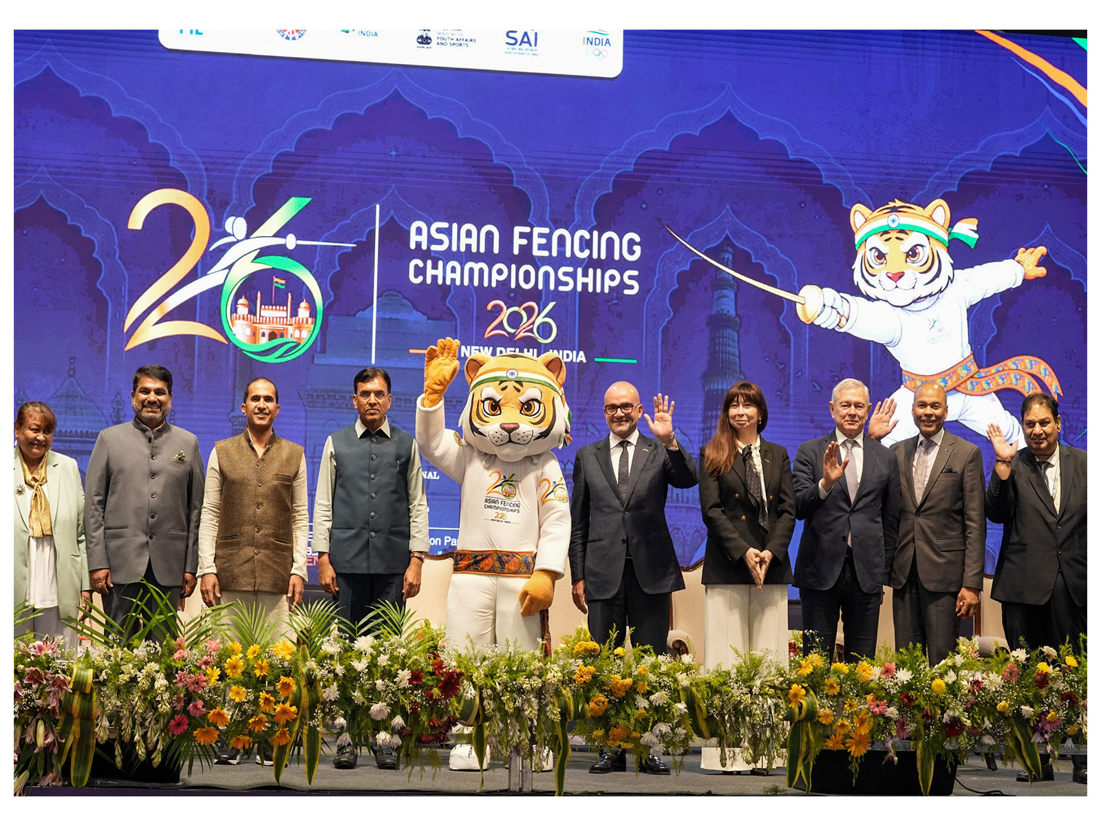 Sports Minister Mansukh Mandaviya with officials of the Asian Senior Fencing Championships 2026 in New Delhi. (Photo: FAI)