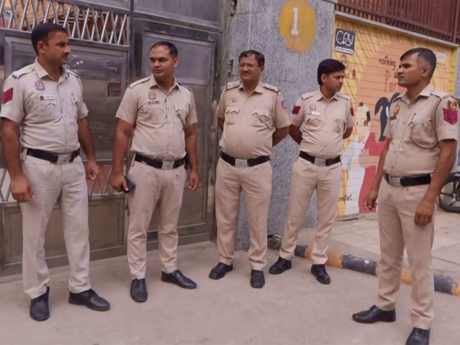 Security ouyside CM SHRI School in Delhi (Photo/ANI)