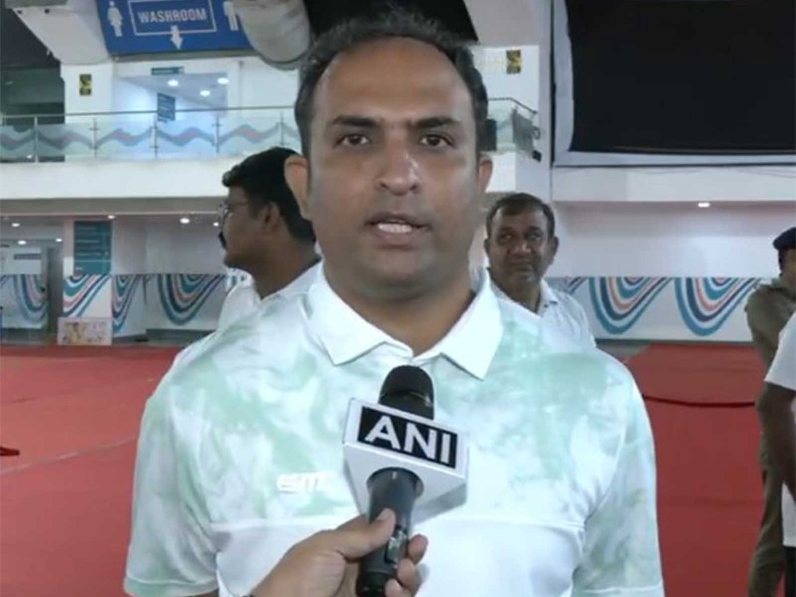  Surat Collector Tejas Parmar (Photo/ANI)