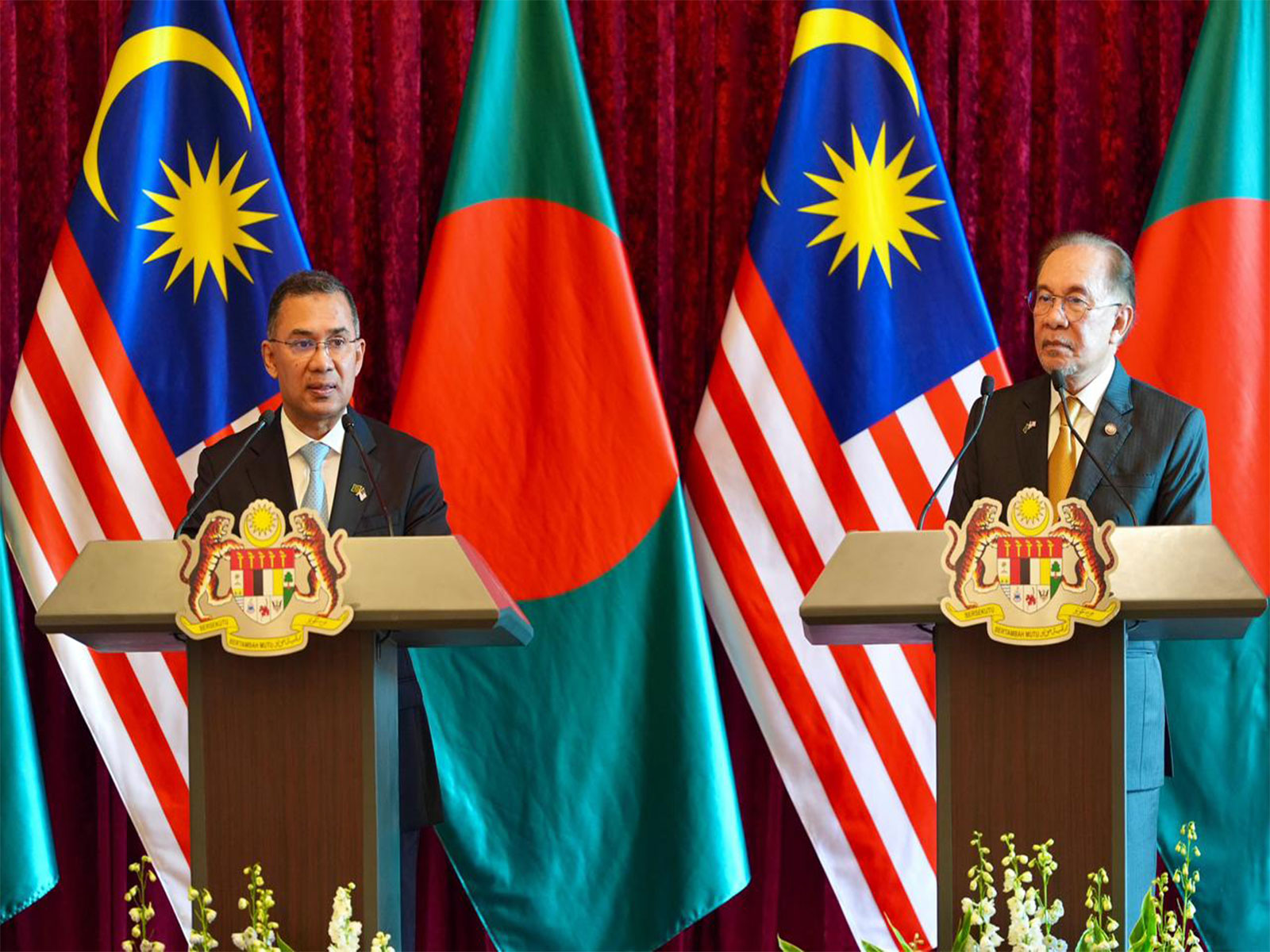 Bangladesh PM Tarique Rahman with Malaysian counterpart in Anwar Ibrahim (Photo/Bangladesh PMO)