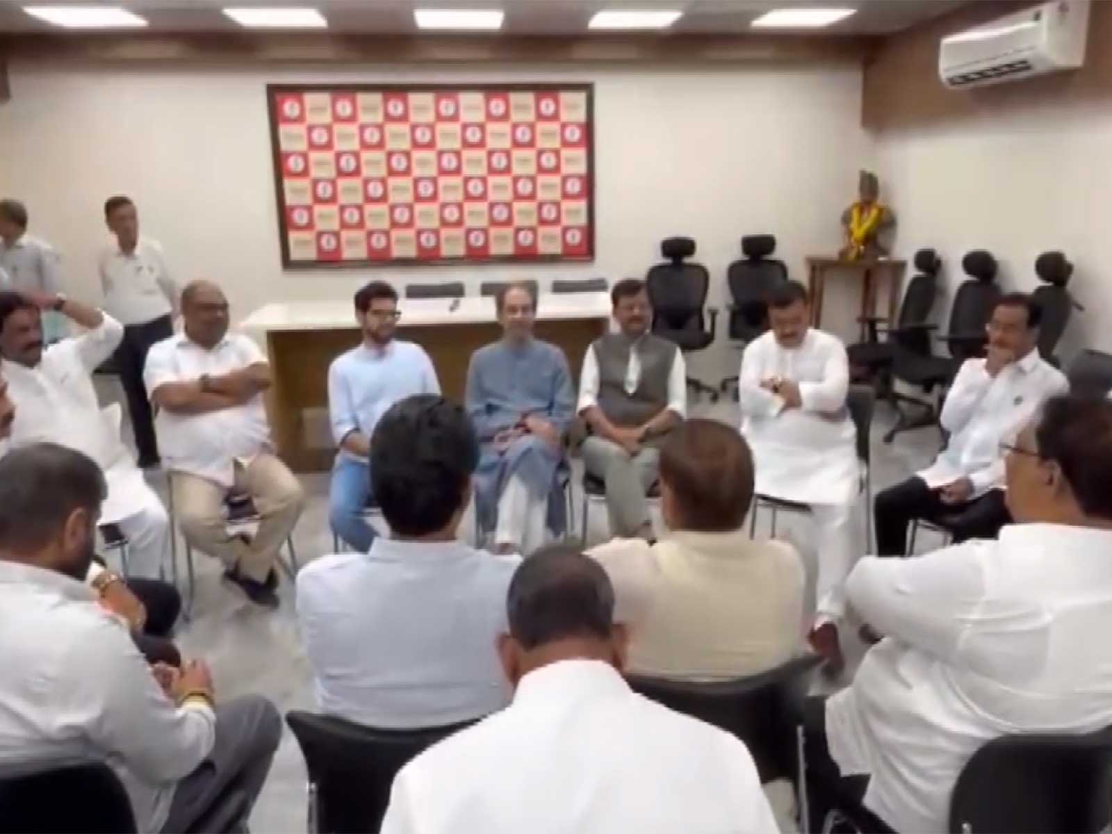 Uddhav Thackeray holds key meeting in Mumbai with party leaders (Photo: Shiv Sena-UBT)