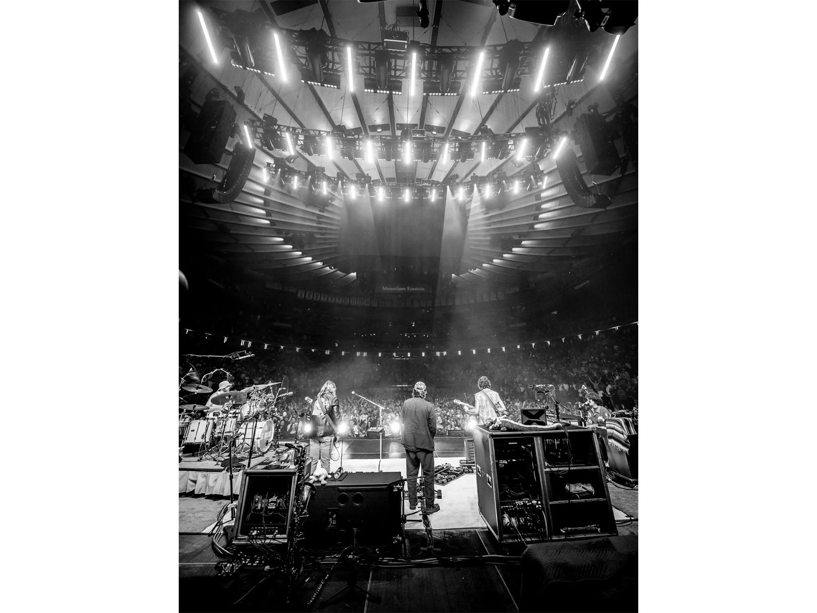 Goose performance (Photo/Instagram@goosetheband)