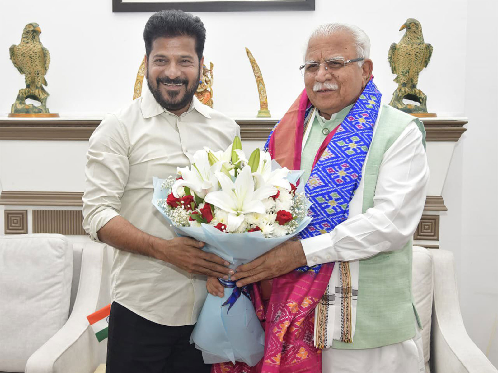 Union Minister Manohar Lal with Telangana CM Revanth Reddy (Photo/@revanth_anumula)