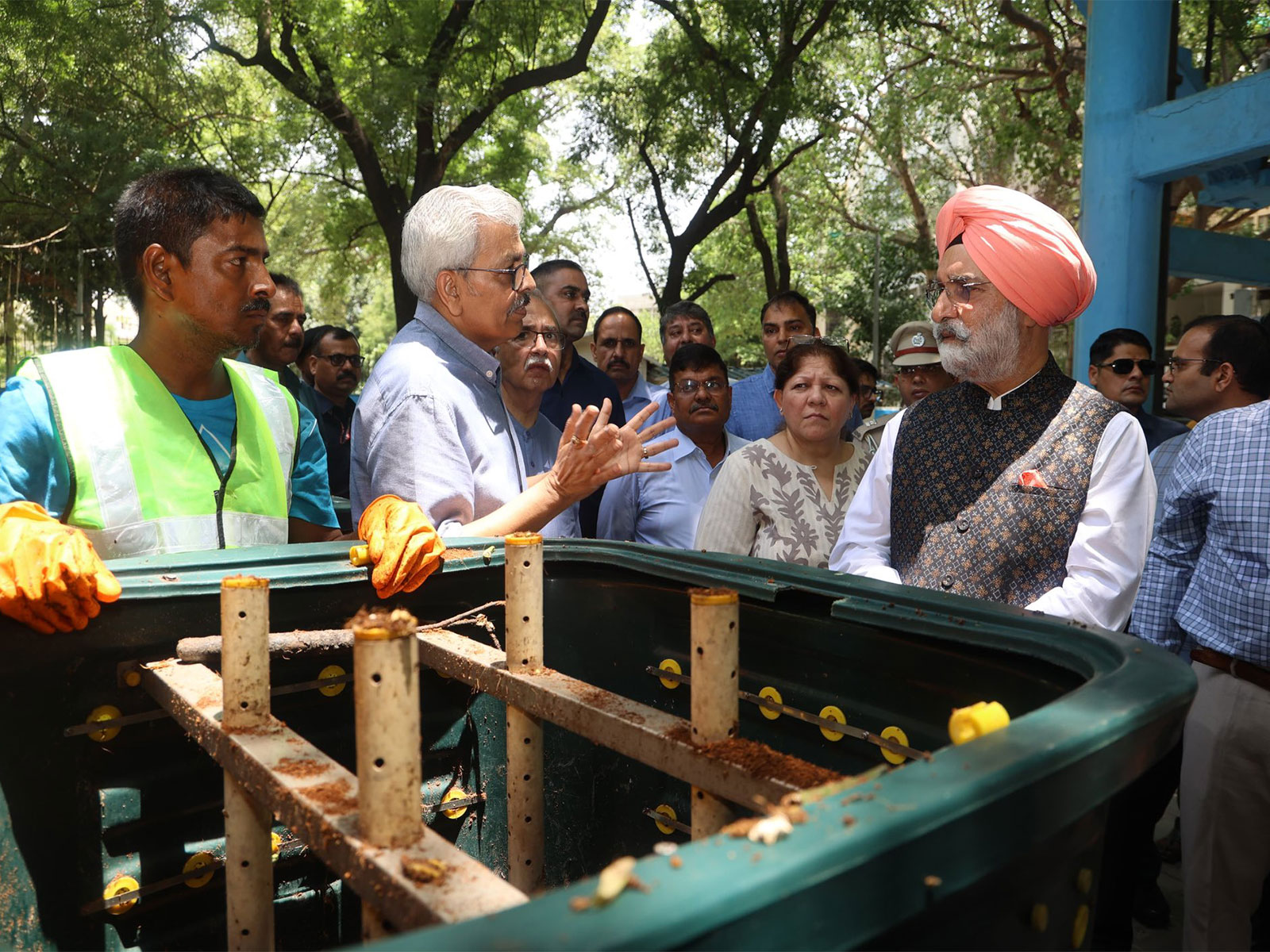 Delhi LG Taranjit Singh Sandhu inspected  'Zero Waste Colony' model in Navjeevan Vihar in the national capital (Photo/X LG Delhi)