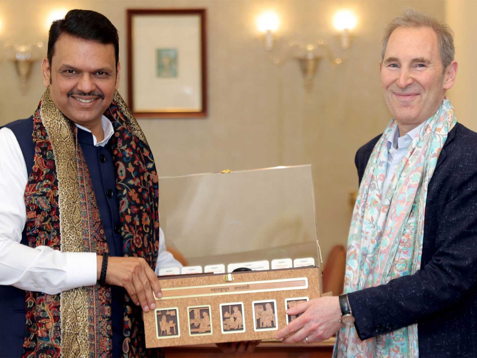 Devendra Fadnavis and Andy Jassy (Photo/@Amazon)