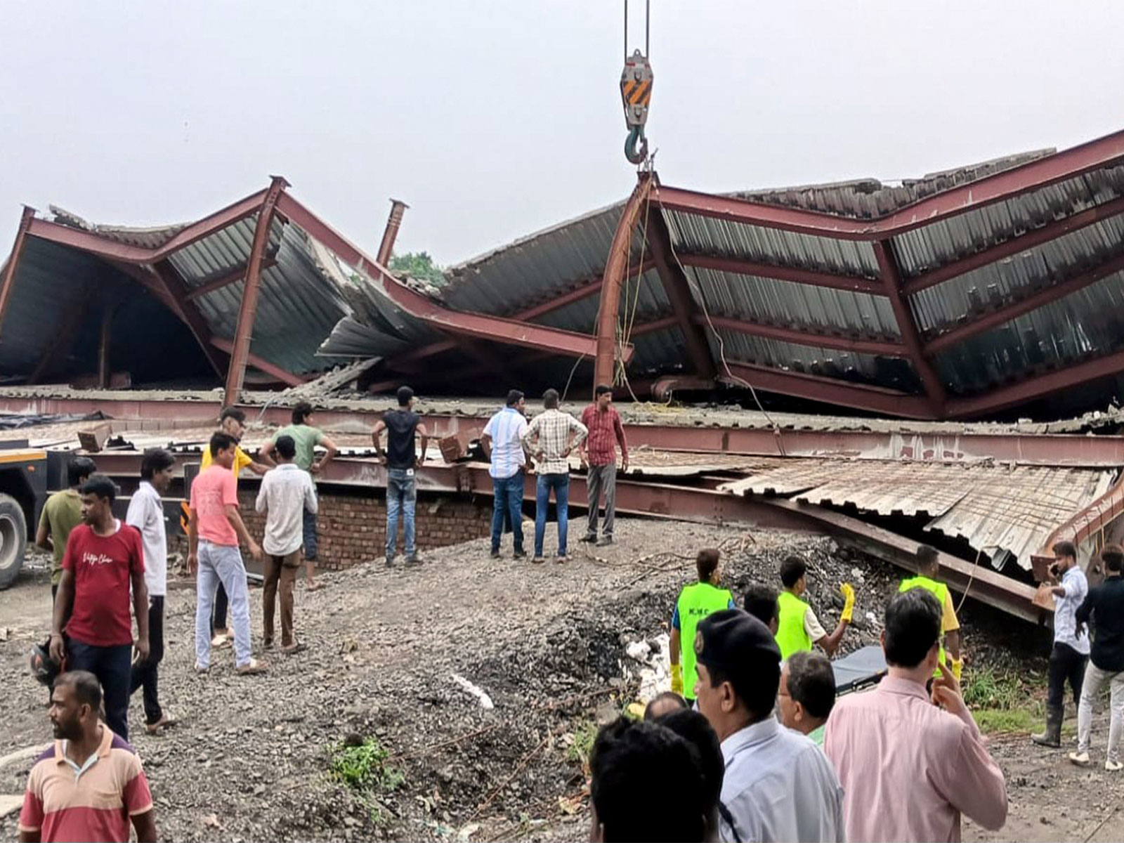 Under-construction godown shed collapse site in Taratala, Kolkata ( File Photo/ANI)