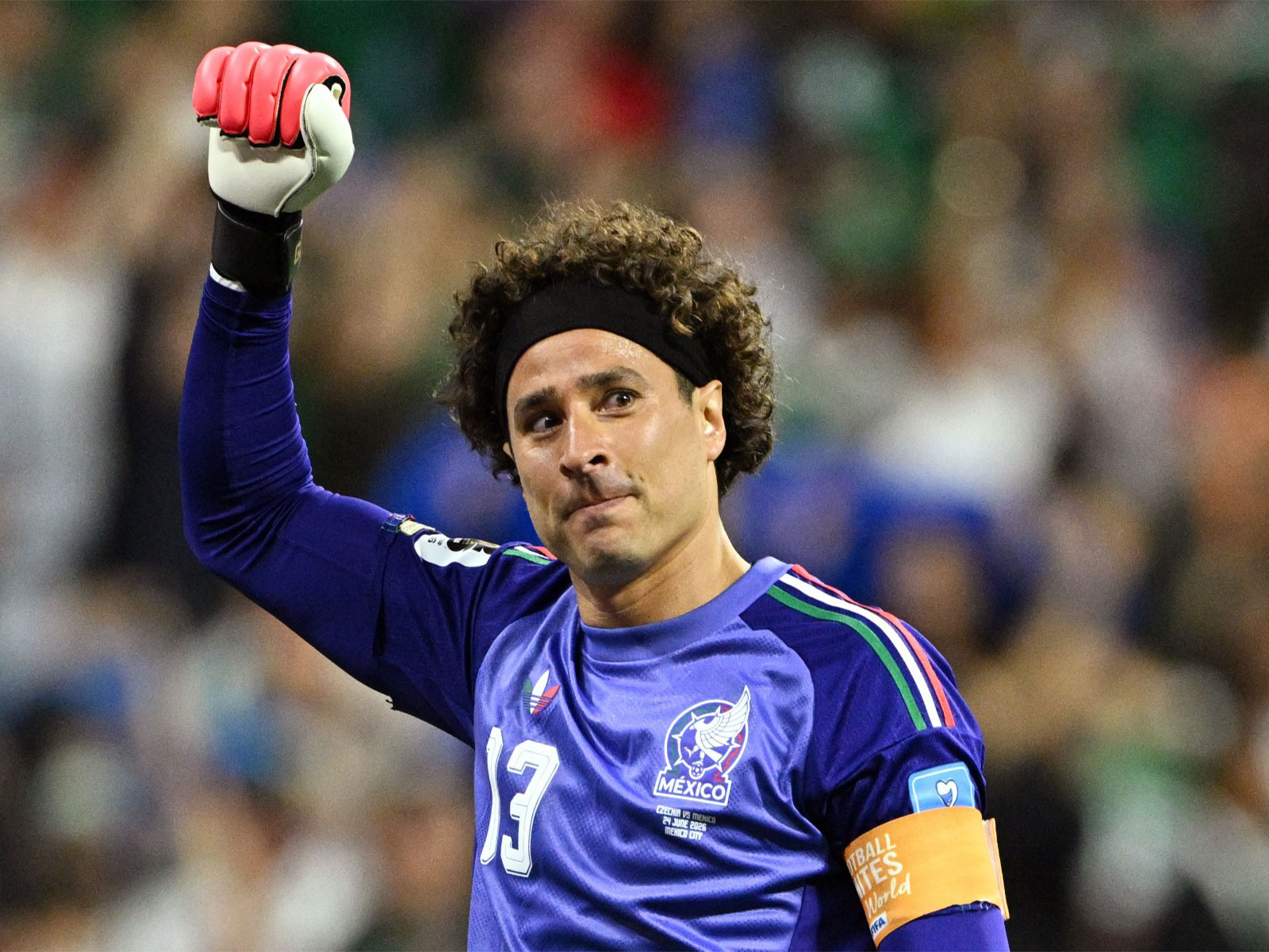 Mexico's Guillermo Ochoa celebrates after the match against Czech Republic (Photo: Reuters)