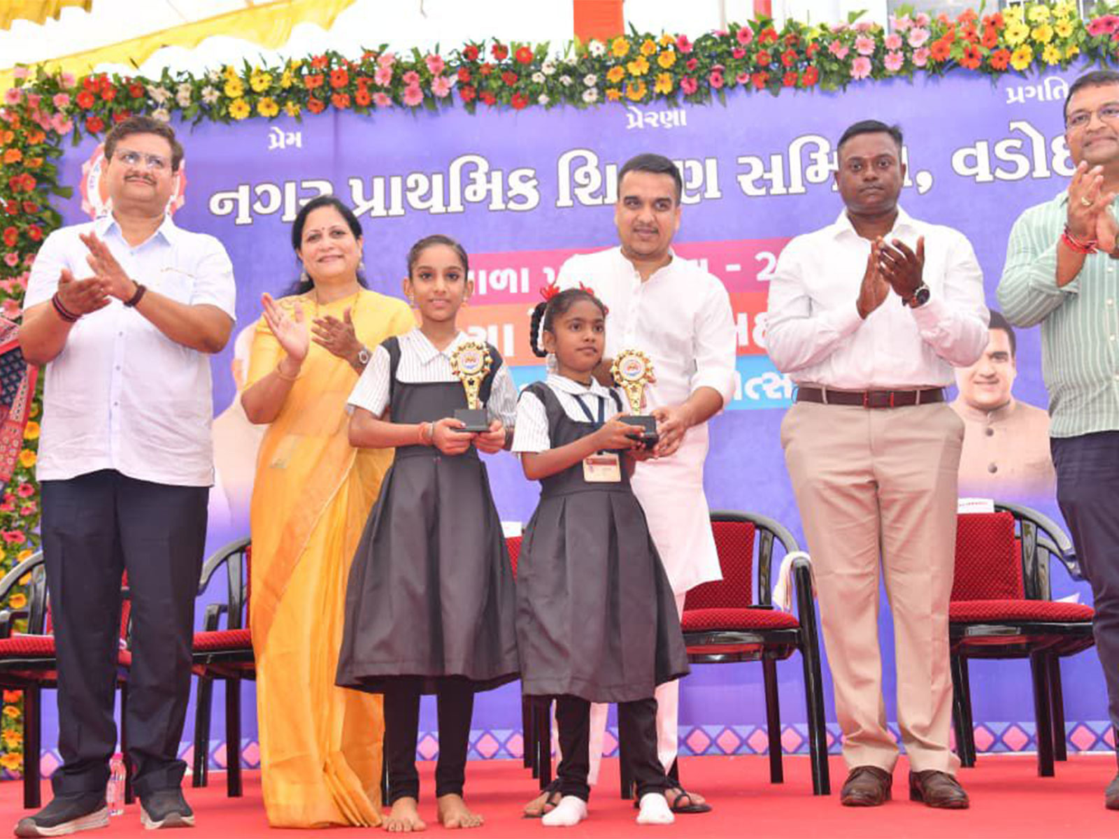 Gujarat Deputy Chief Minister Harsh Sanghavi at Shala Praveshotsav (Photo/Gujarat CMO)