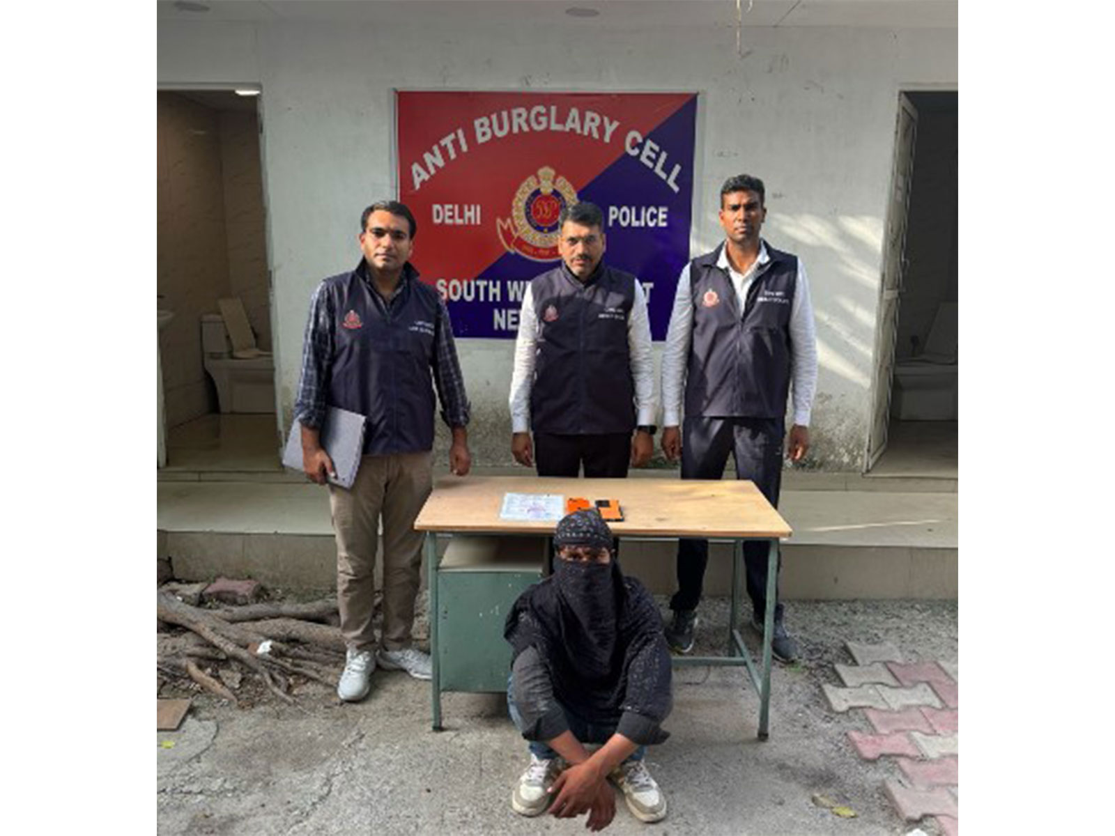 Arrested in fake gas connection scam (Photo/Delhi Police)