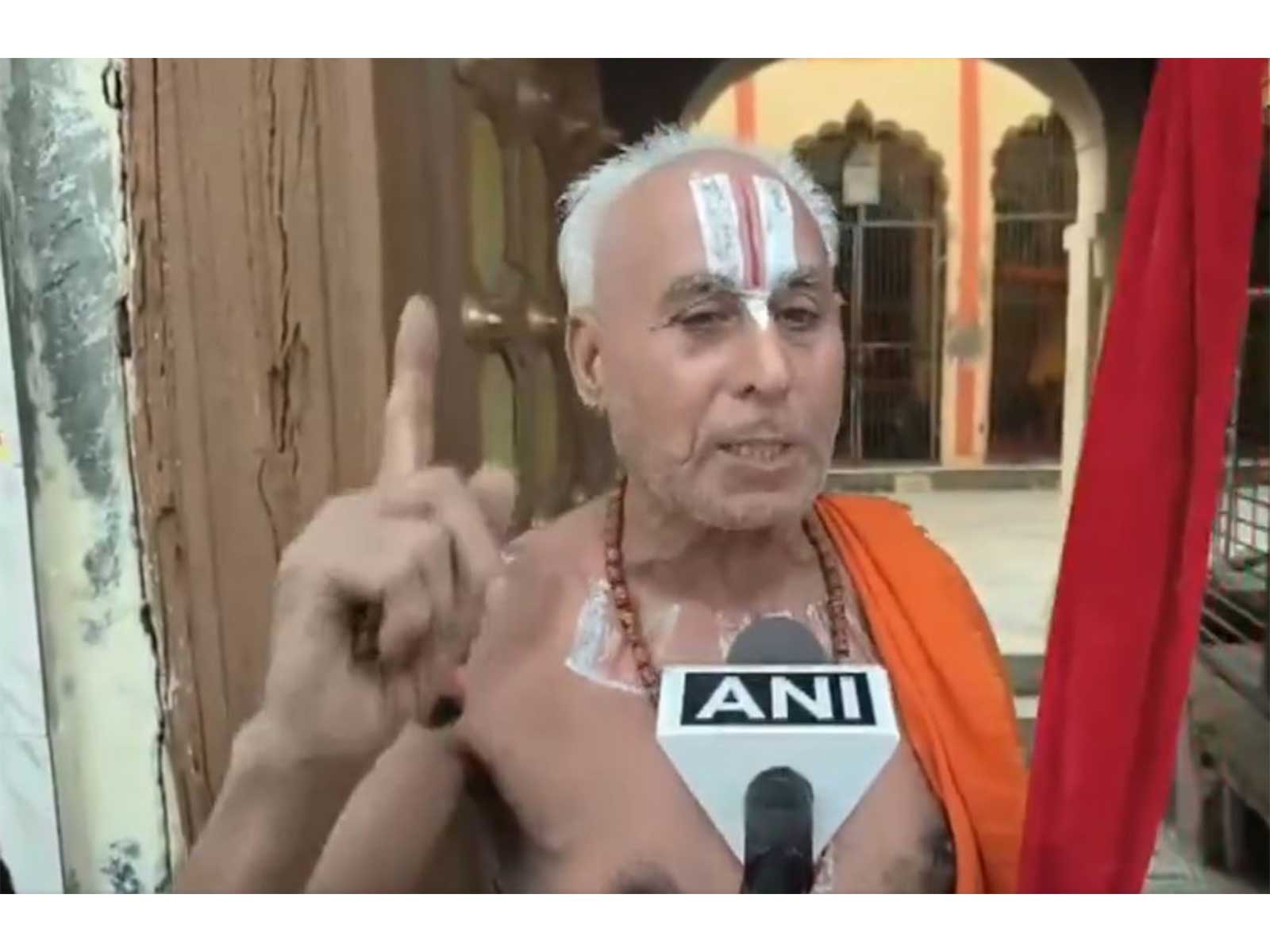 Spiritual Orator, Karpatri Maharaj (Photo/ANI)