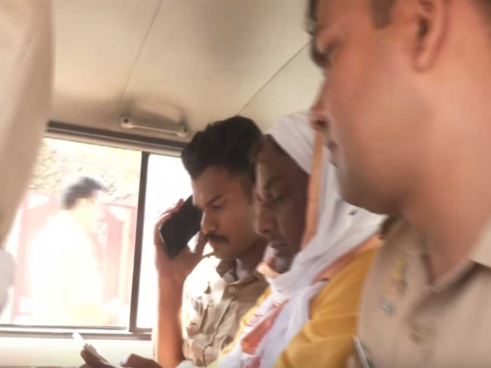 Alleged accused Tinu Yadav in Police custody (Photo/ANI) 