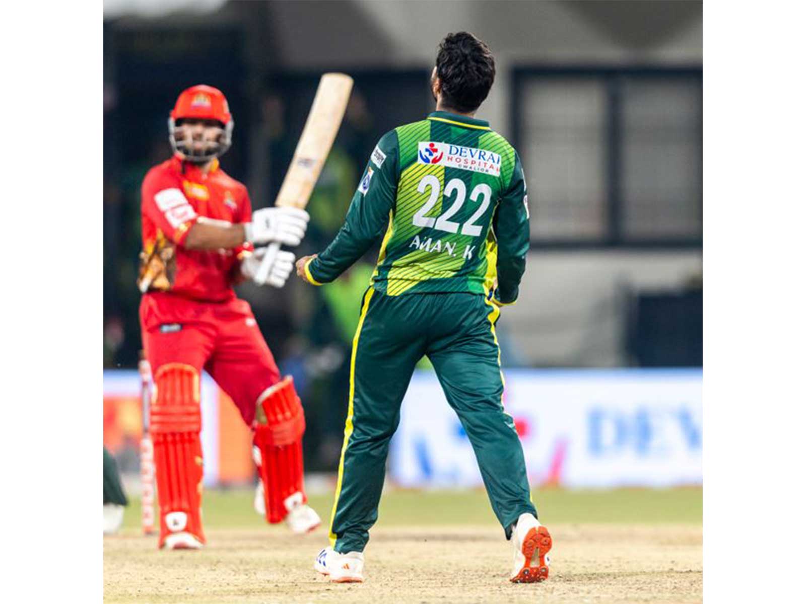 Chambal Ghariyals and Jabalpur Royal Lions in action during Madhya Pradesh League T20 Scindia Cup 2026 (Image: MPL)