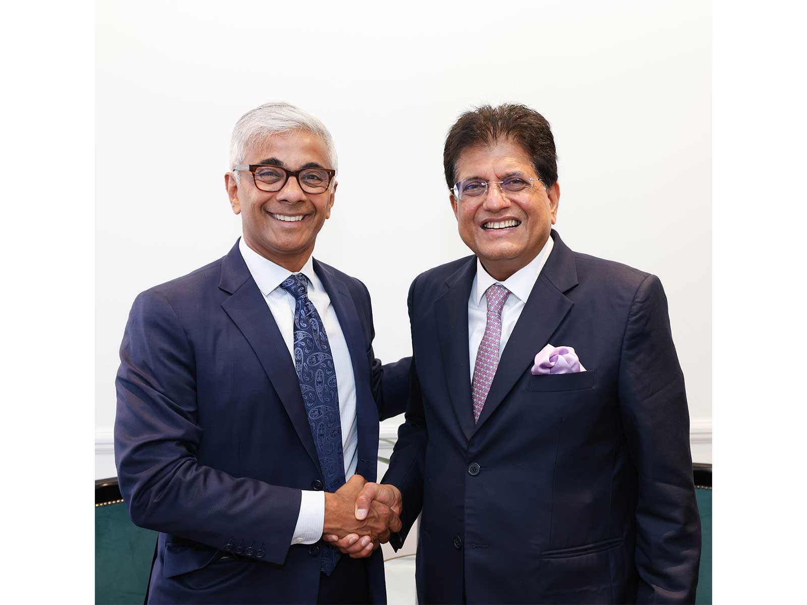 Union Minister Piyush Goyal with Vivek Ramachandran (Photo/X@PiyushGoyal)