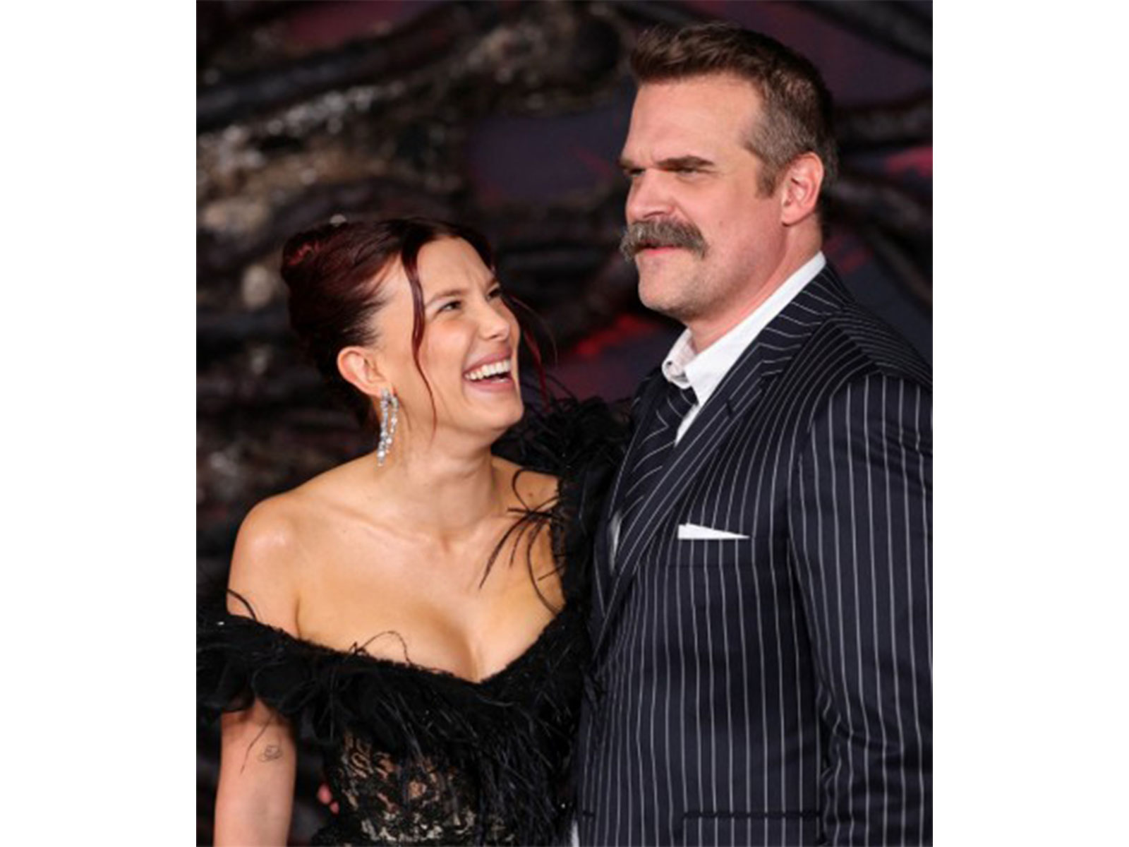 Millie Bobby Brown, David Harbour (Photo/Instagram@netflix)