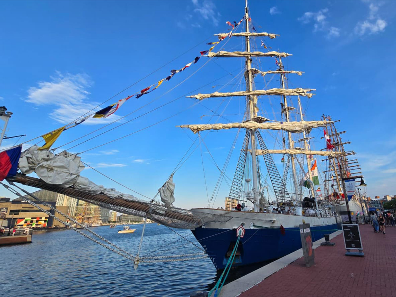 Indian Navy's ship INS Sudarshini arrives in US' Baltimore as part of transoceanic expedition Lokayan 26 (Photo/PIB)