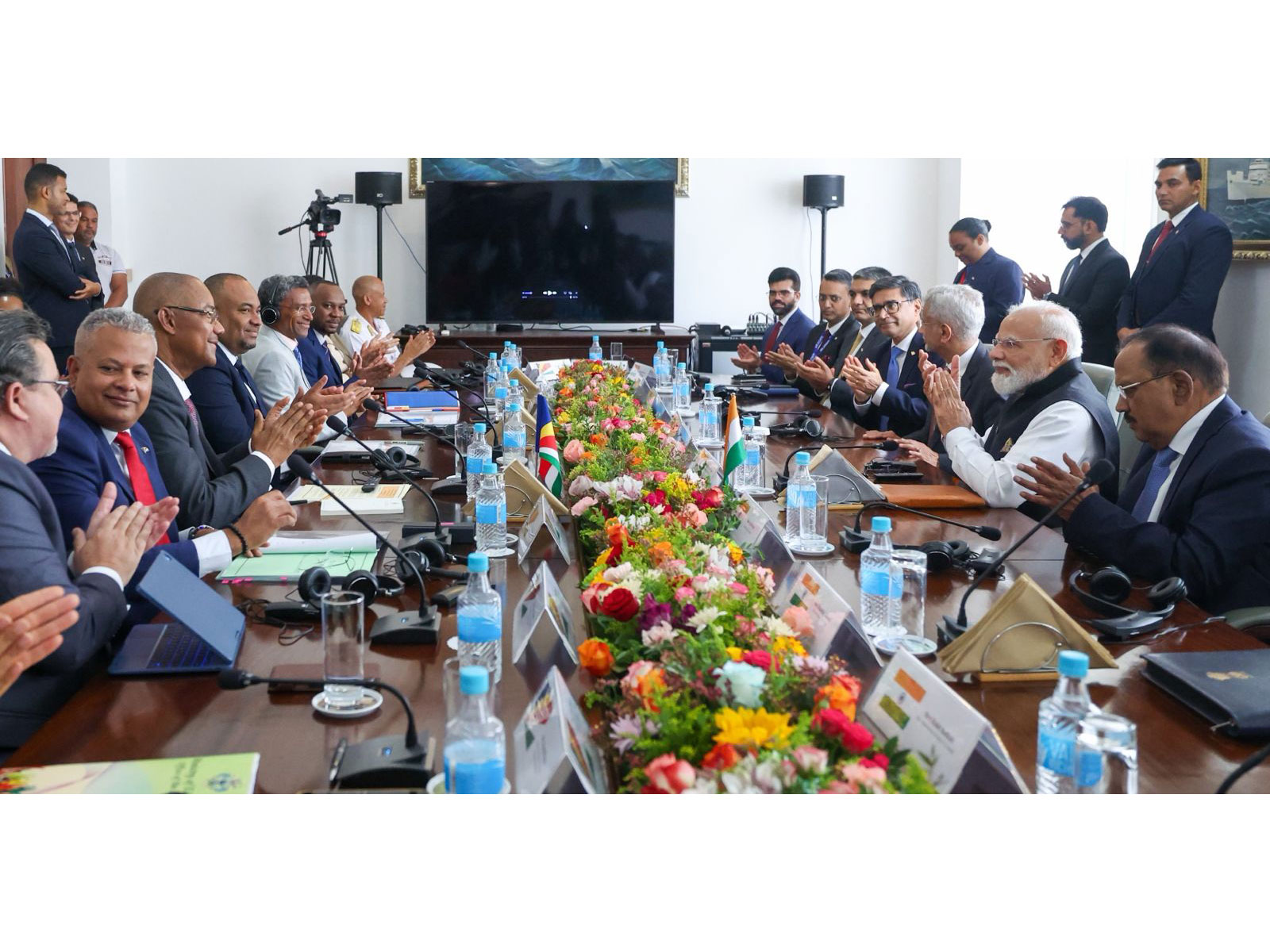 Delegation level talks between India and Seychelles (Photo/ X@NarendraModi)
