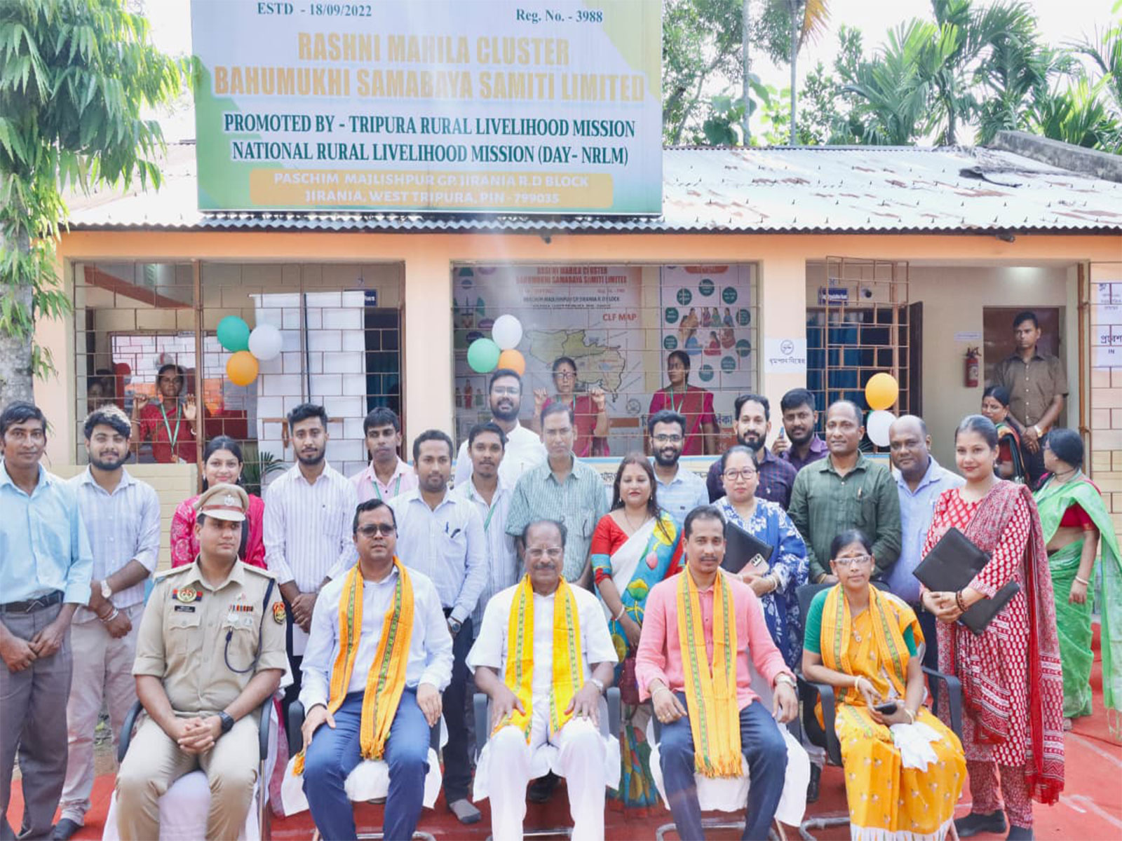 Tripura Governor N. Indrasena Reddy Nallu at Roshni Mahila Cluster Bahumukhi Samabaya Samiti Limited in Mohanpur. (Photo/ANI)
