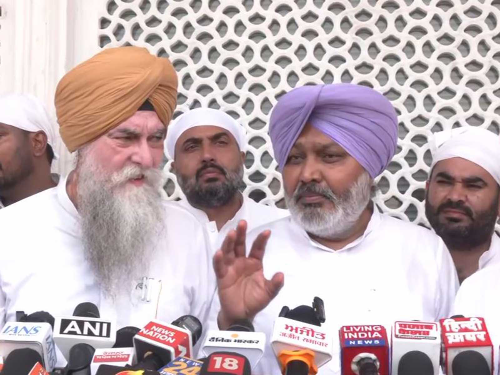 Punjab Assembly Speaker Kultar Singh Sandhwan and Finance Minister Harpal Singh Cheema (Photo/ANI)