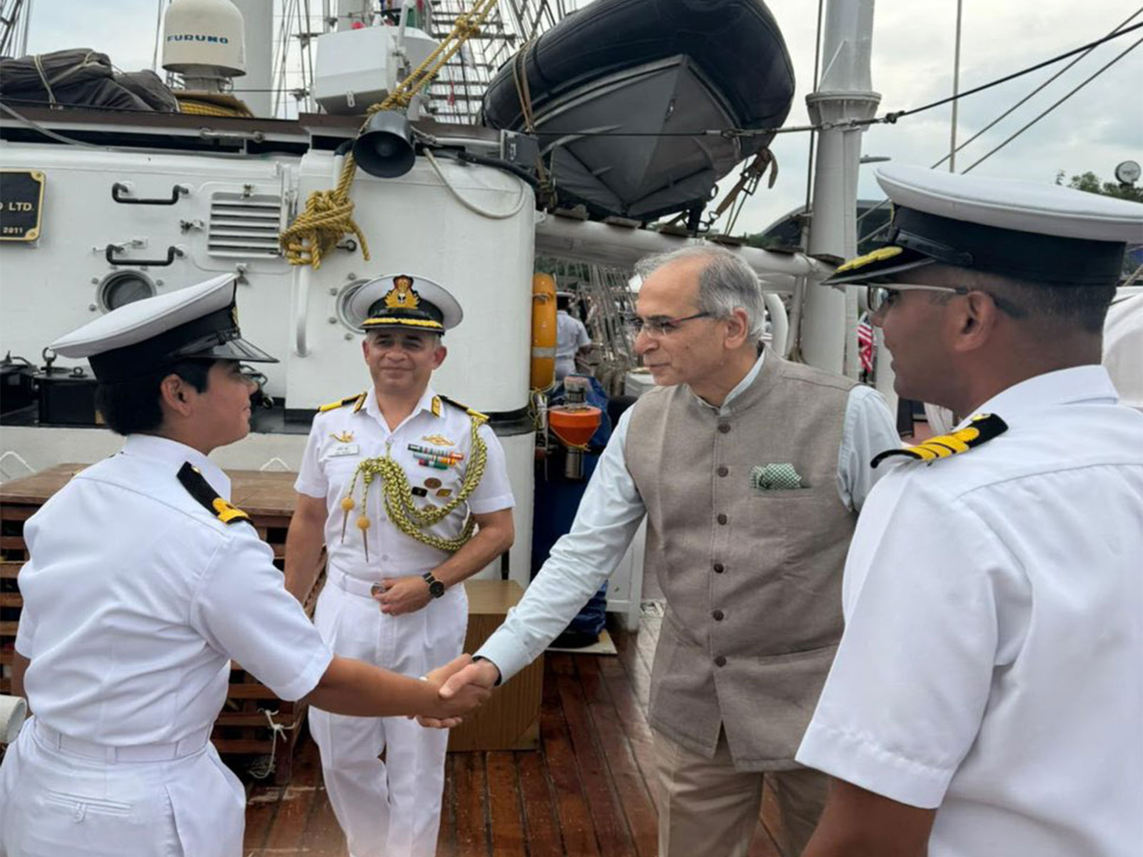 Indian Ambassador to US Vinay Kwatra visits Indian Naval Ship Sudarshini at Baltimore, Maryland (Photo/X/@IndianEmbassyUS)