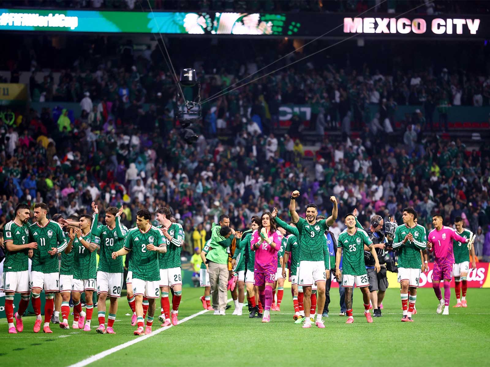 Mexico's Raul Jimenez celebrates with teammates after the match as Mexico qualify for the round of 16 stage of the World Cup. (Photo: Reuters)Mexico's Raul Jimenez celebrates. (Photo: Reuters)