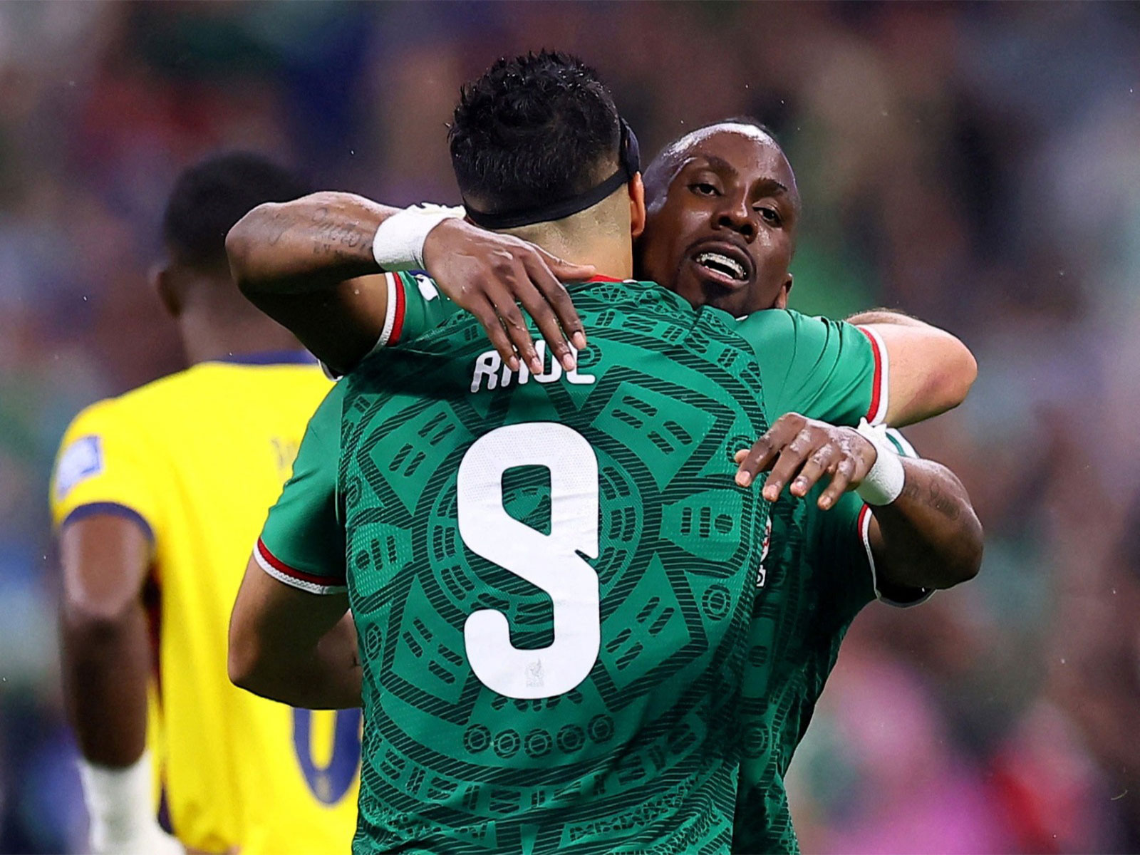 Soccer Football - FIFA World Cup 2026 - Round of 32 - Mexico v Ecuador - Estadio Azteca, Mexico's Raul Jimenez celebrates scoring their second goal with Julian Quinones REUTERS/Eloisa Sanchez TPX IMAGES OF THE DAY (Photo: Reuters)