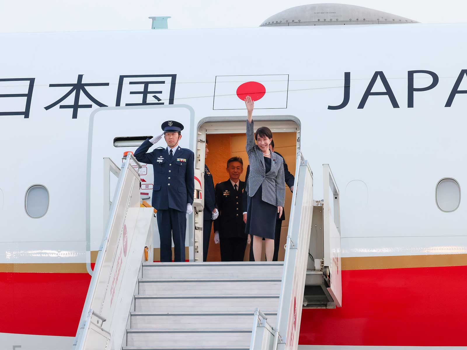 Japanese Prime Minister Sanae Takaichi arrives in India (Photo/X@takaichi_sanae)