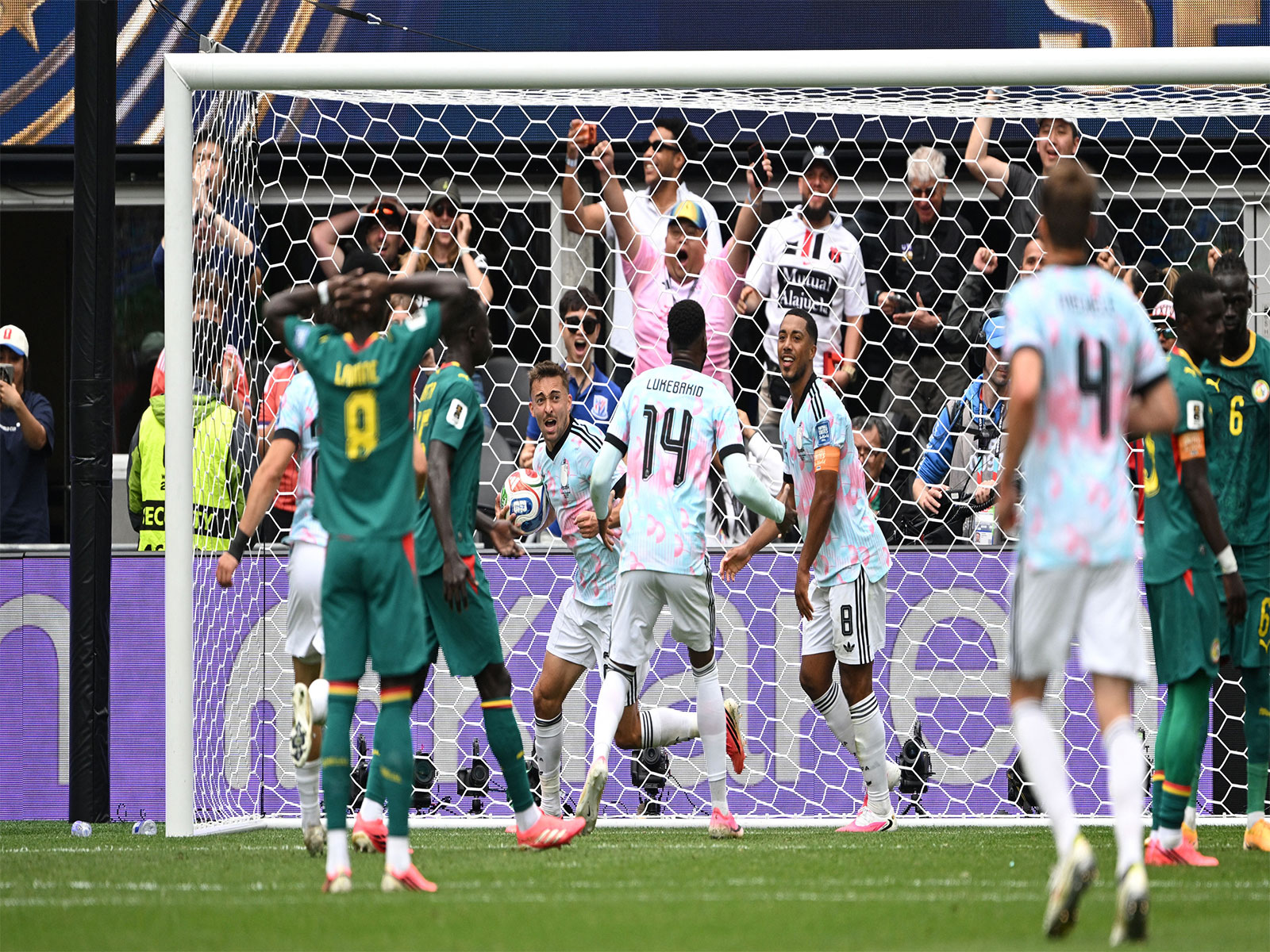 Soccer Football - FIFA World Cup 2026 - Round of 32 - Belgium v Senegal - Seattle Stadium, Seattle, Washington, U.S. - July 1, 2026 Belgium's Youri Tielemans celebrates scoring their second goal Photo: IMAGN IMAGES via Reuters/Troy Wayrynen)