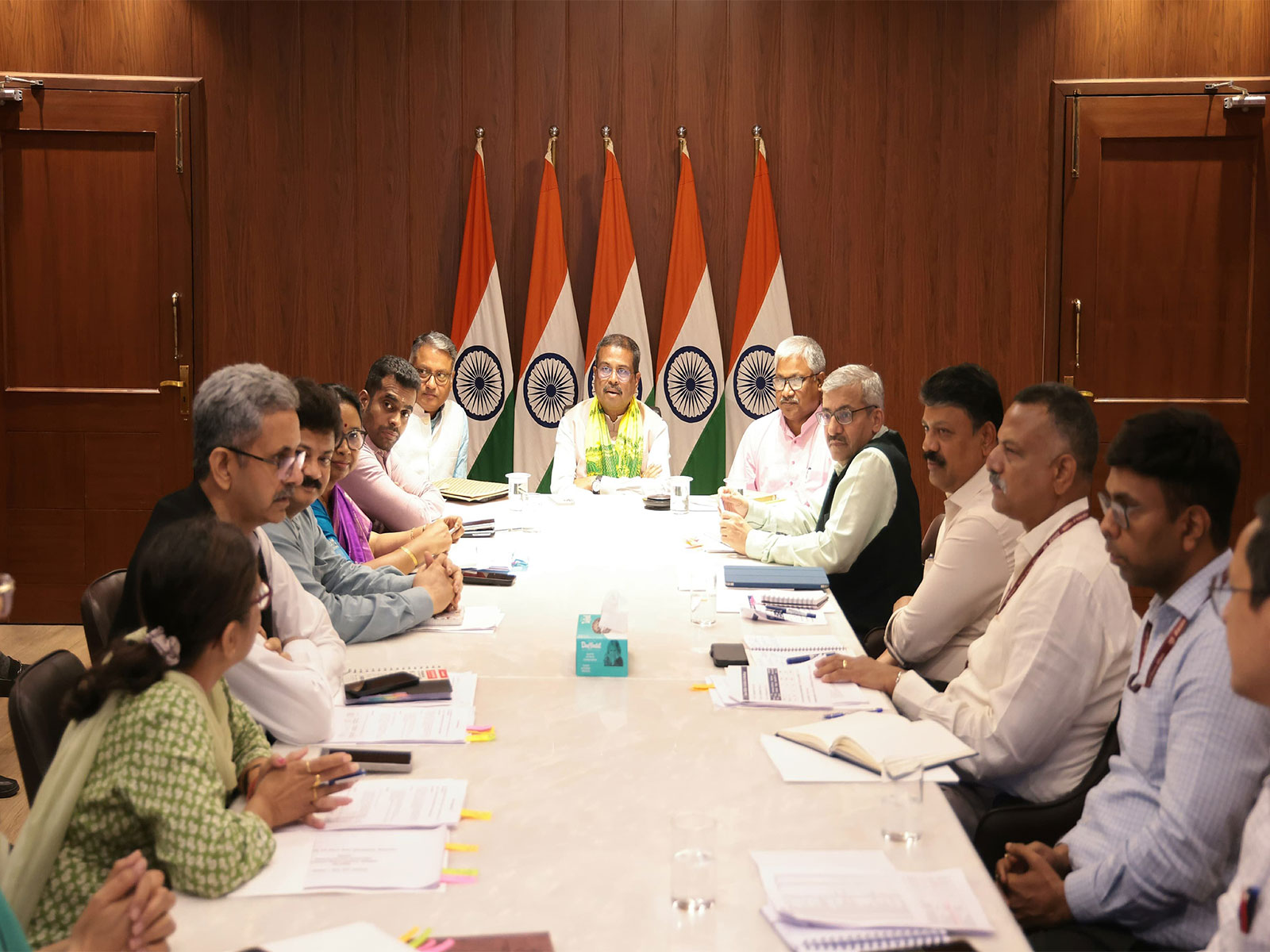 Dhamendra Pradhan meets ministers in West Bengal (Photo/X/@dpradhanbjp)