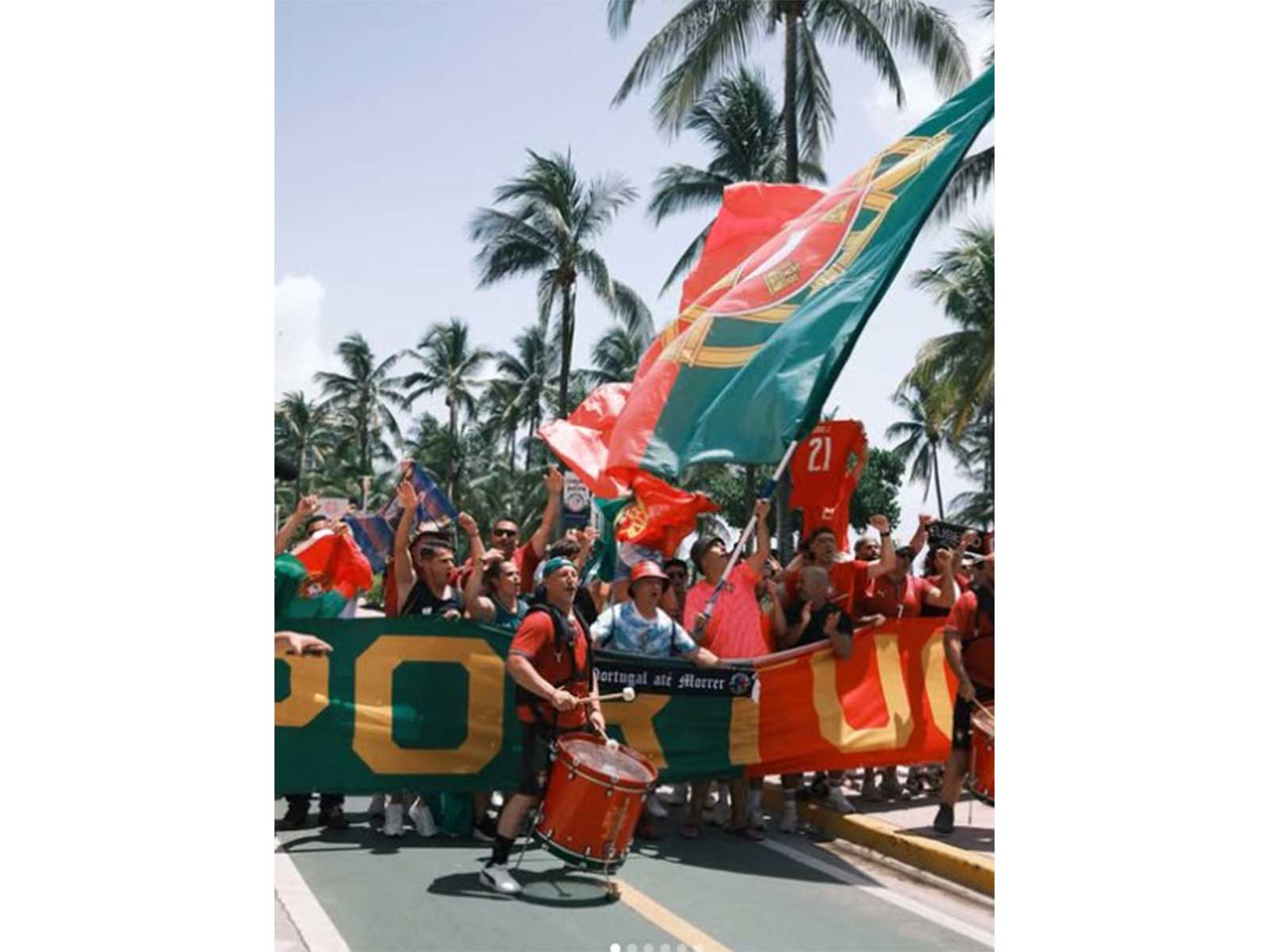 Portugal fans cheering for the team. (Photo: @cristiano Instagram)