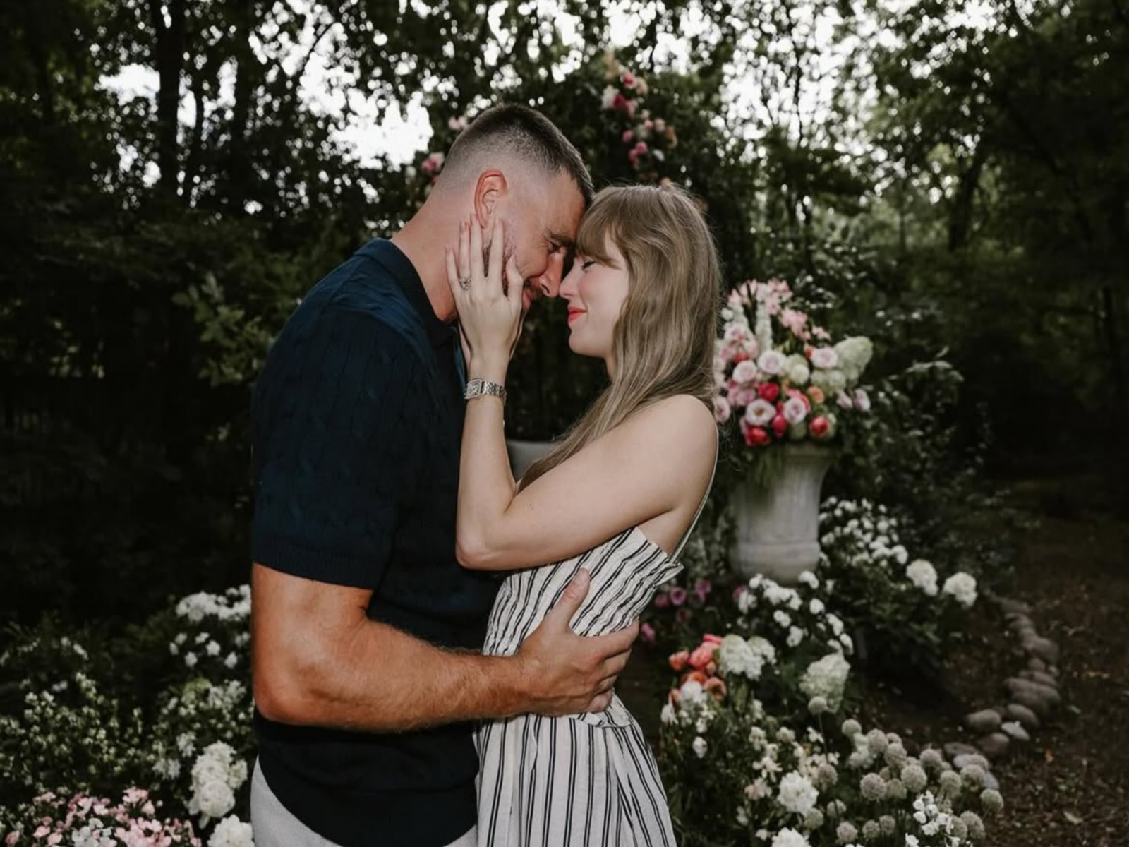 Taylor Swift, Travis Kelce (Photo/instagram)
