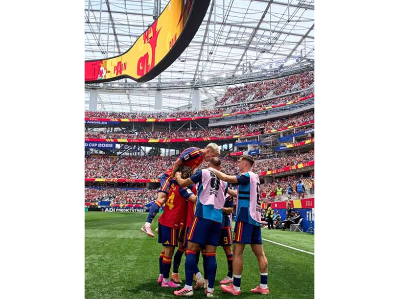 Spain players celebrating (Photo: Instagram/sefutbol)