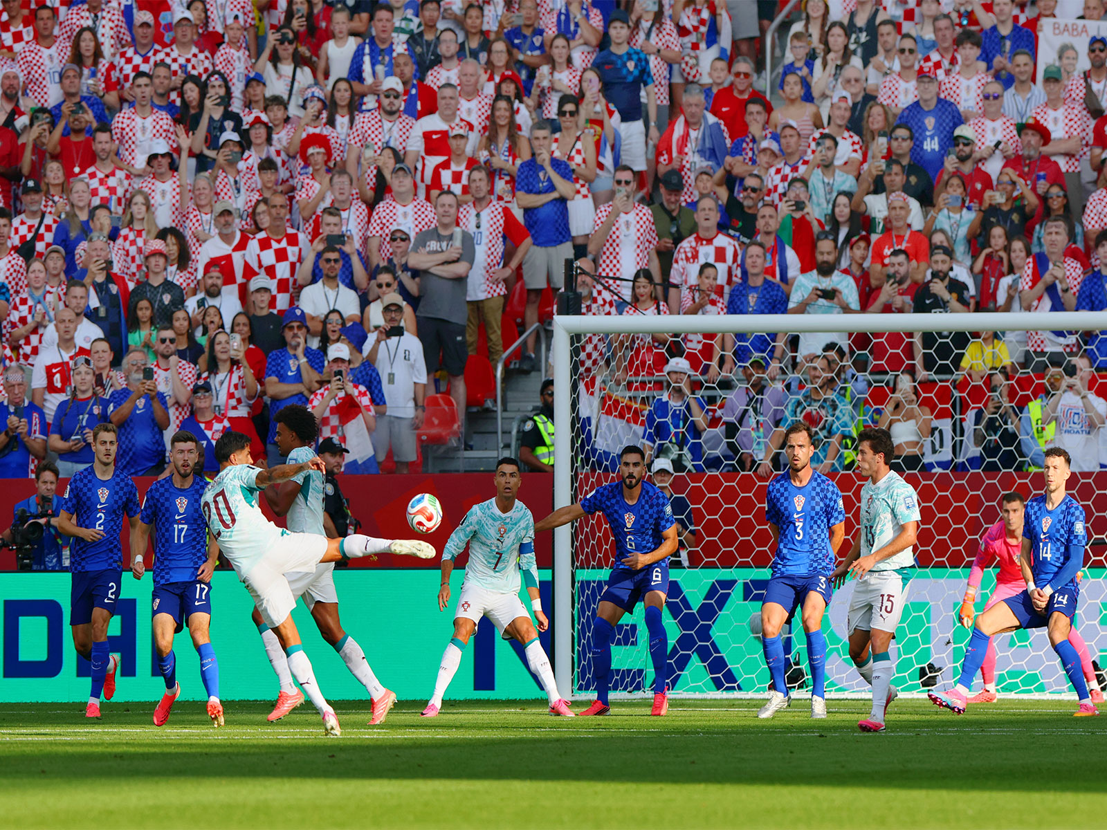 Portugal's Joao Cancelo shoots at goal (Photo/Reuters)