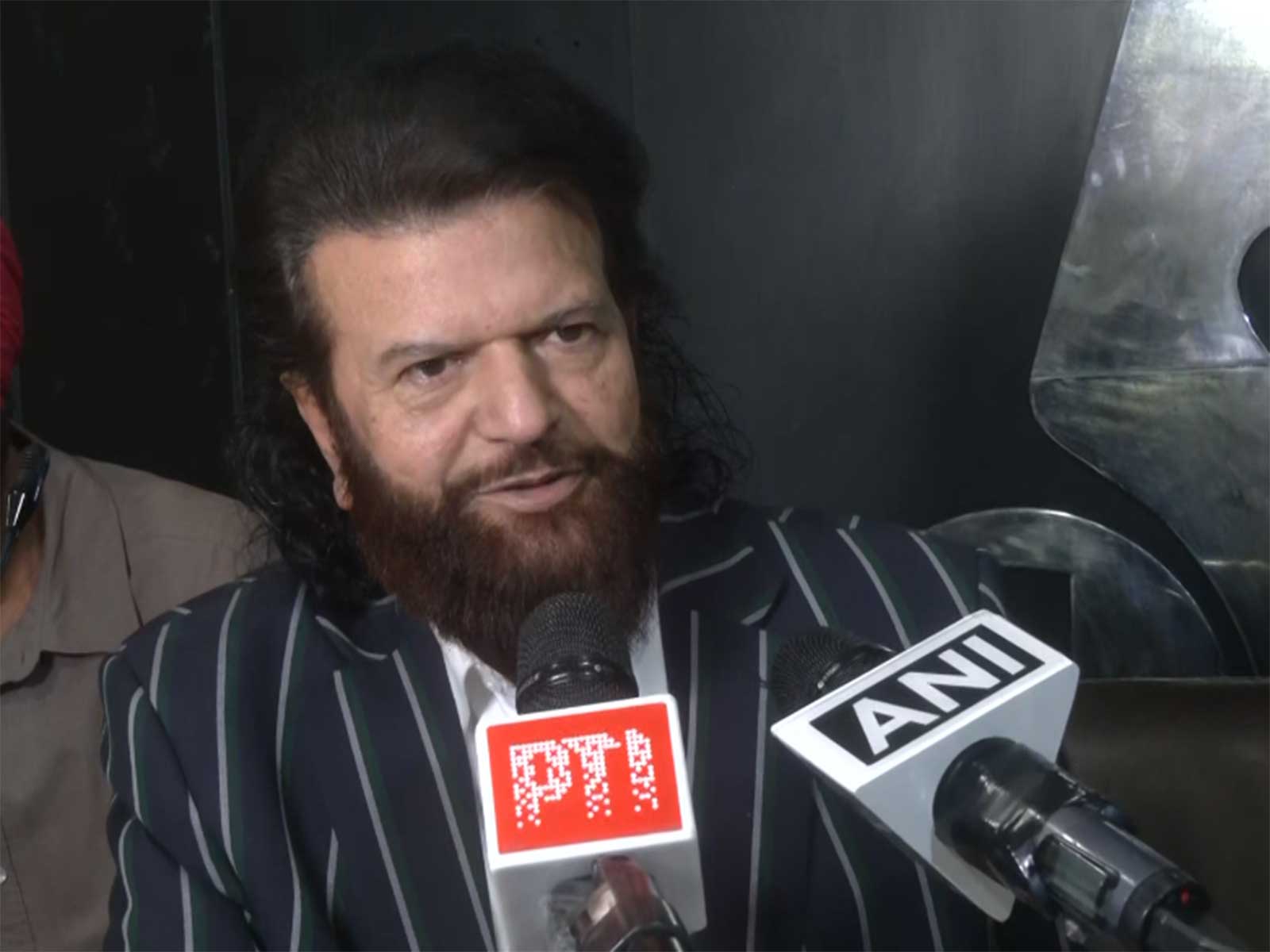 Singer Hans Raj Hans (Photo/ANI)