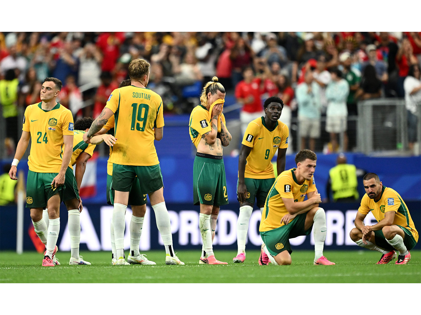 Australian players after their defeat against Egypt in Round of 32 of FIFA World Cup 2026. (Photo: X/ @Socceroos)