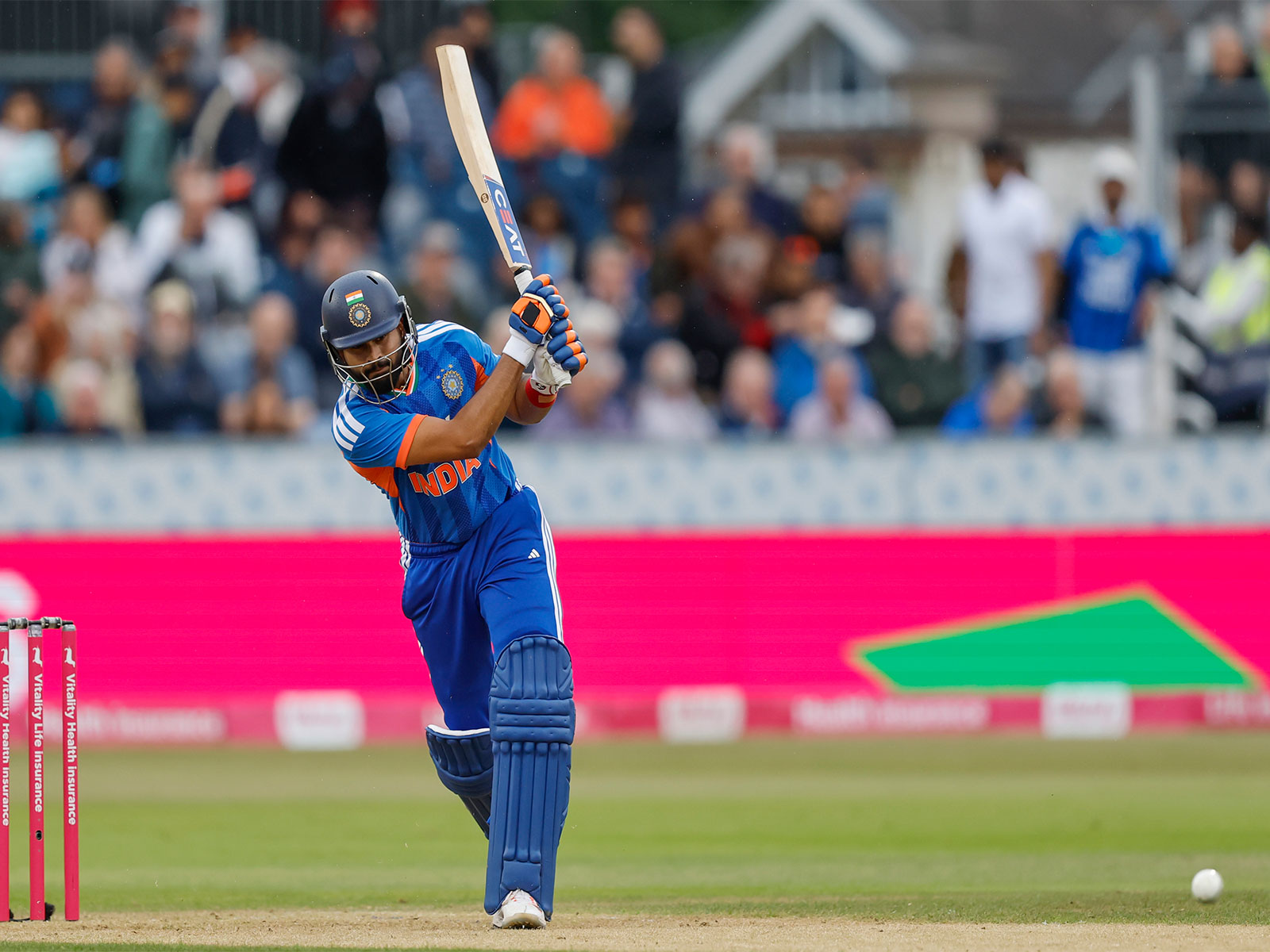 Shreyas Iyer playing a shot during his knock (Photo: X/ @BCCI)